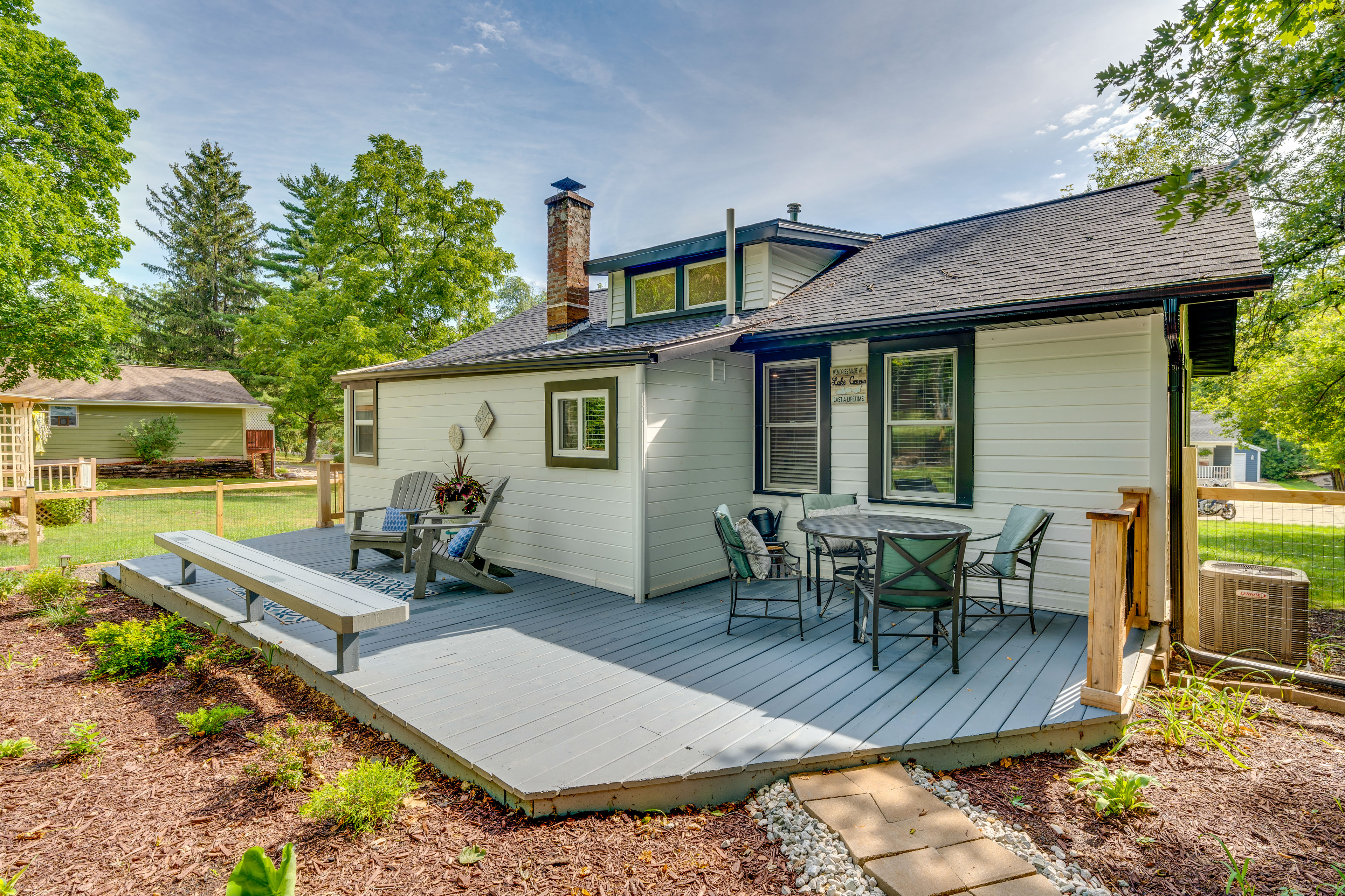 Property Image 2 - Welcoming Williams Bay Cottage w/ Deck & Fire Pit!