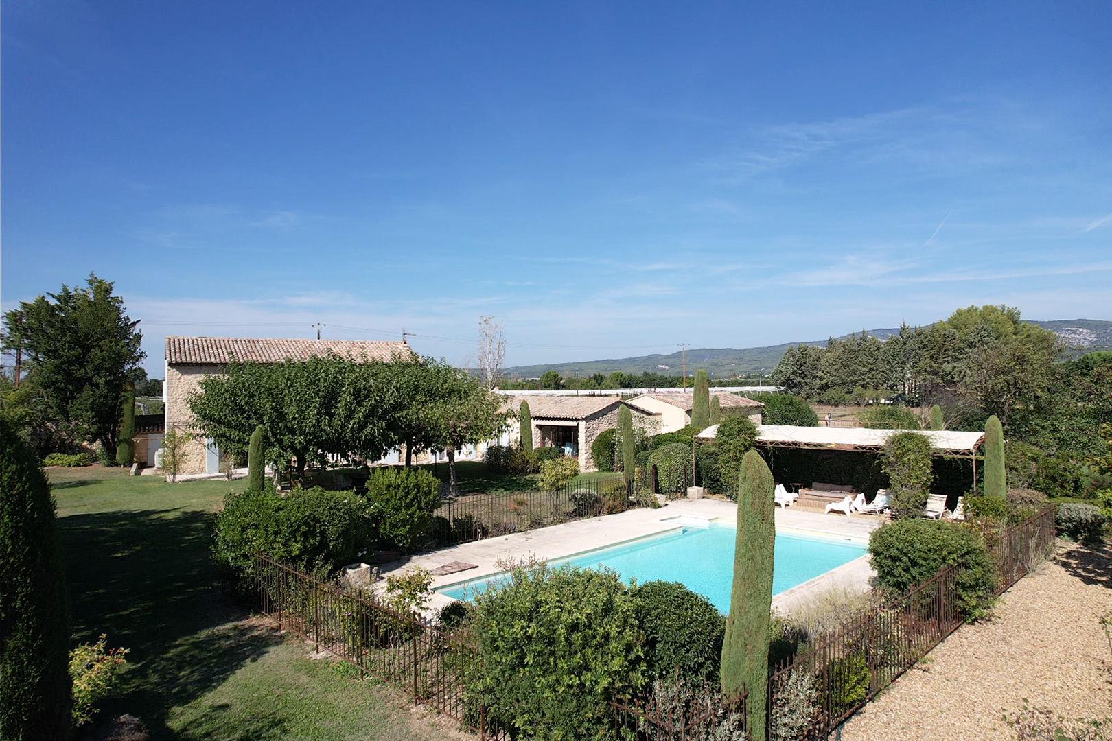 Property Image 1 - typical provençal mas with private swimming pool, magnificent view, located in lagnes, near isle sur la so