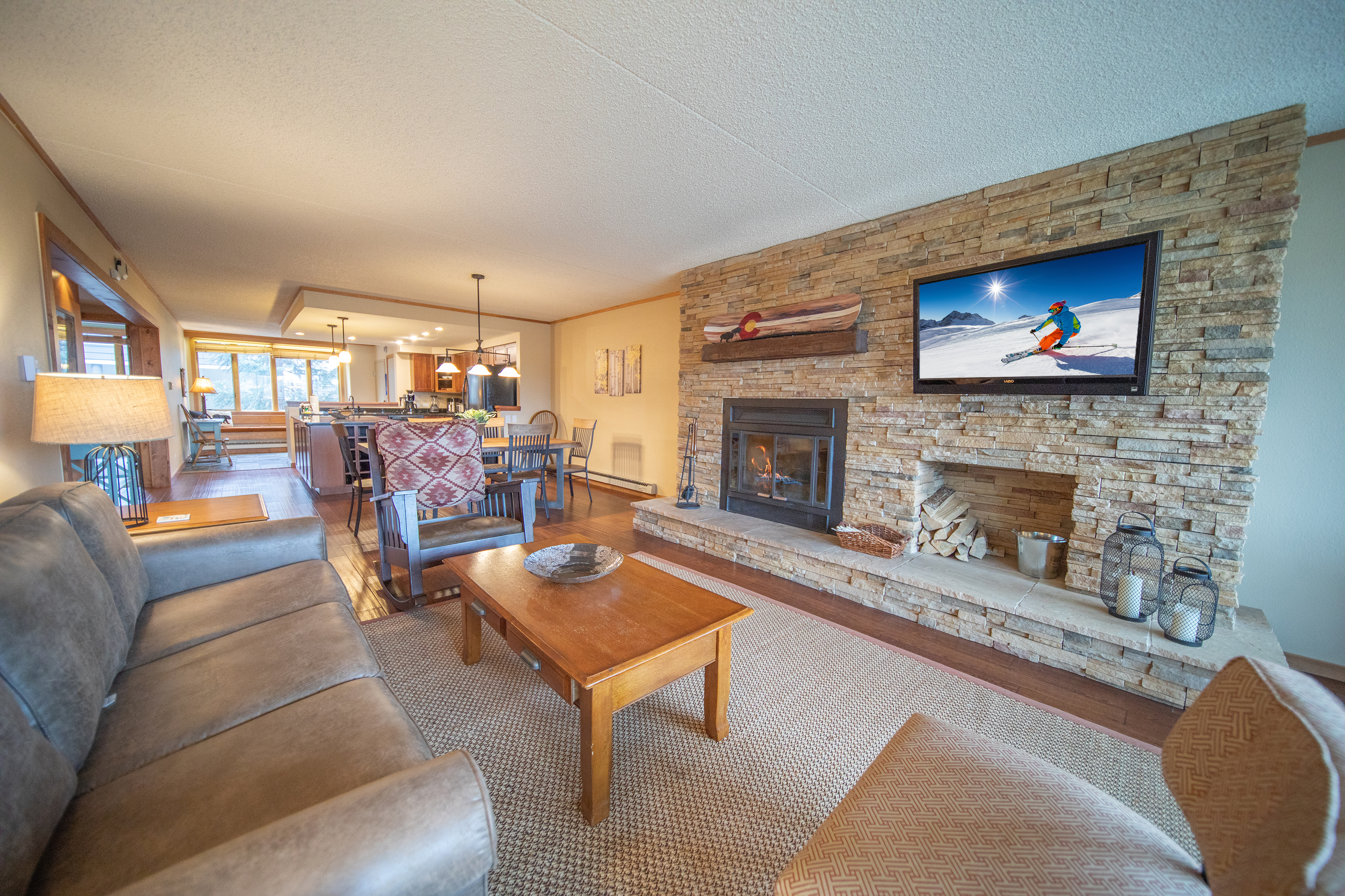 Attractive vacation condo at The Pines!