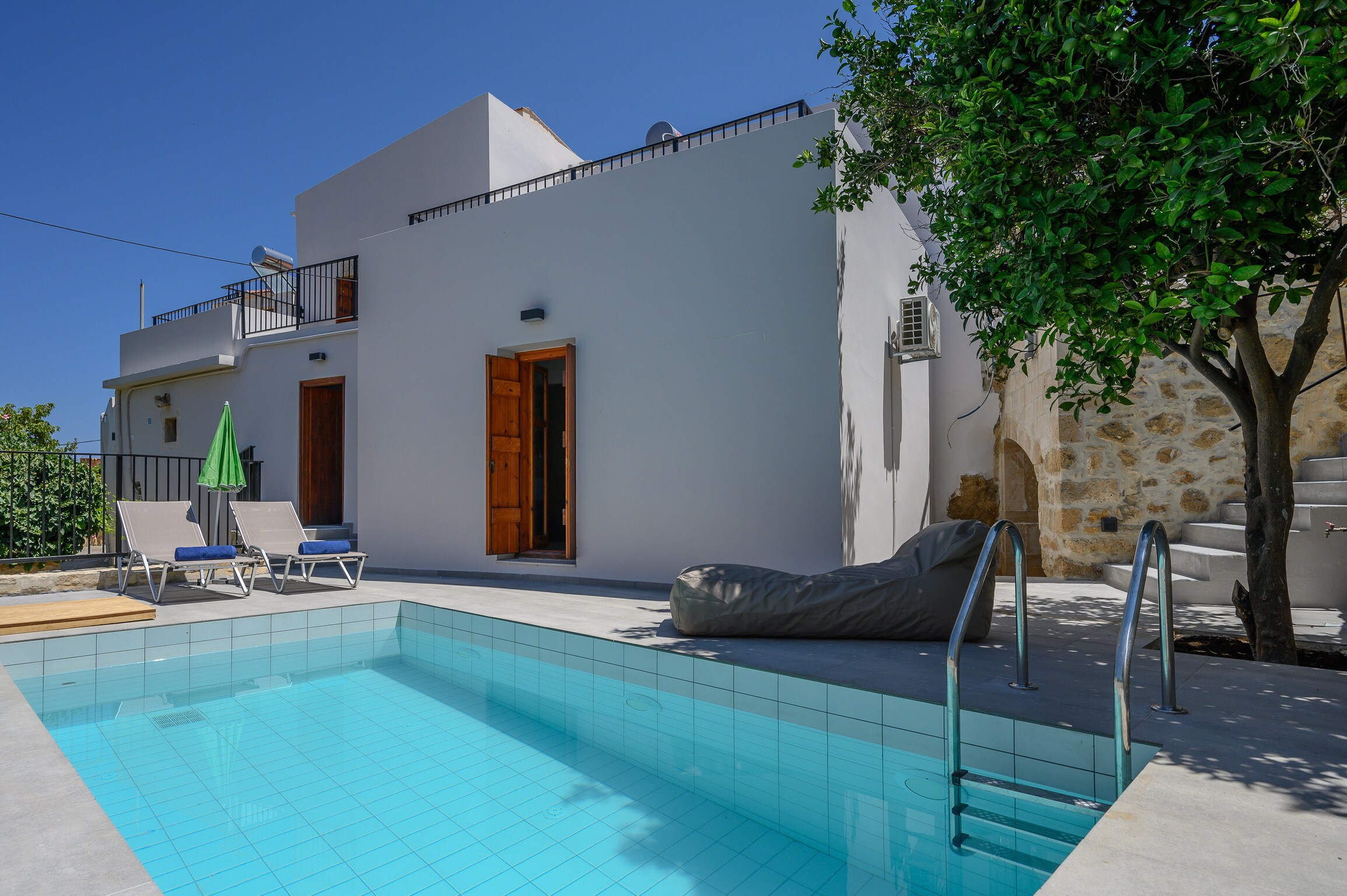 Beautiful villa, Private pool,Near tavern & minimarket,Maroulas,Rethymno,Crete