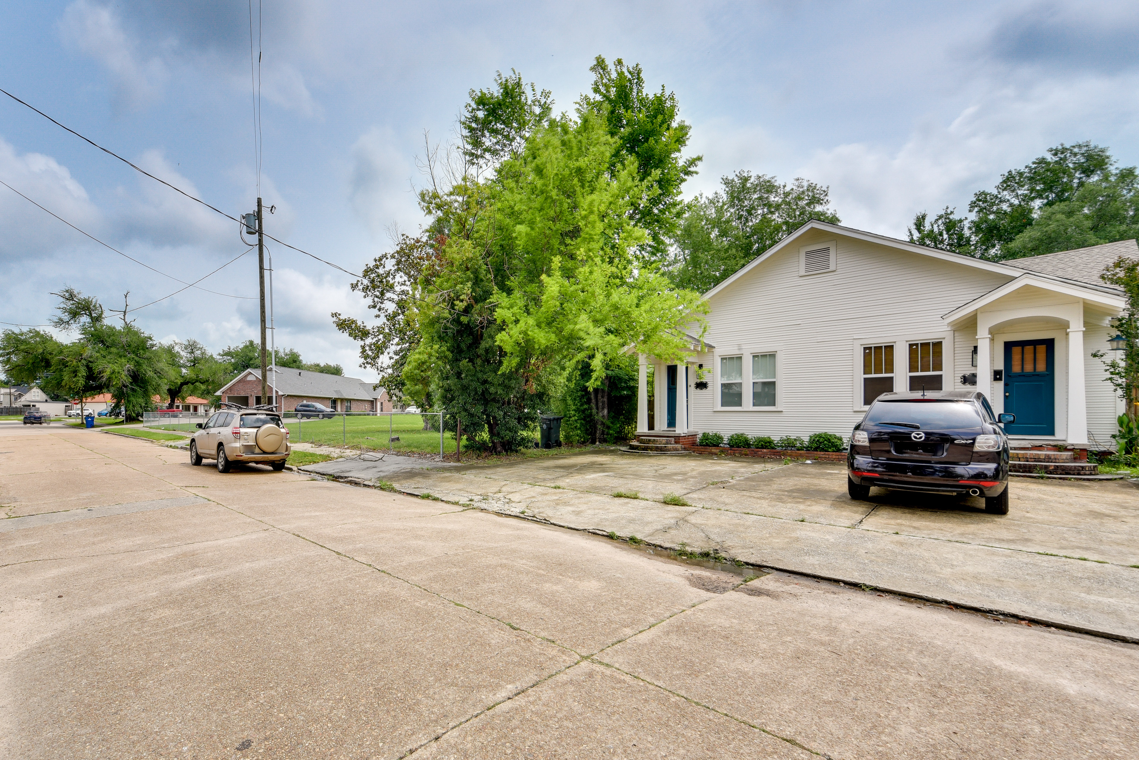 Property Image 1 - Charming Lake Charles Vacation Rental w/ Yard