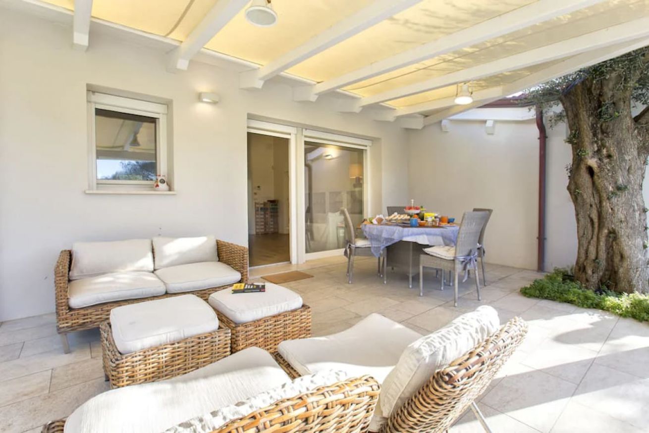 Property Image 1 - Alghero Villa Nuit Blanche with pool, A/C, WiFi, close to beach