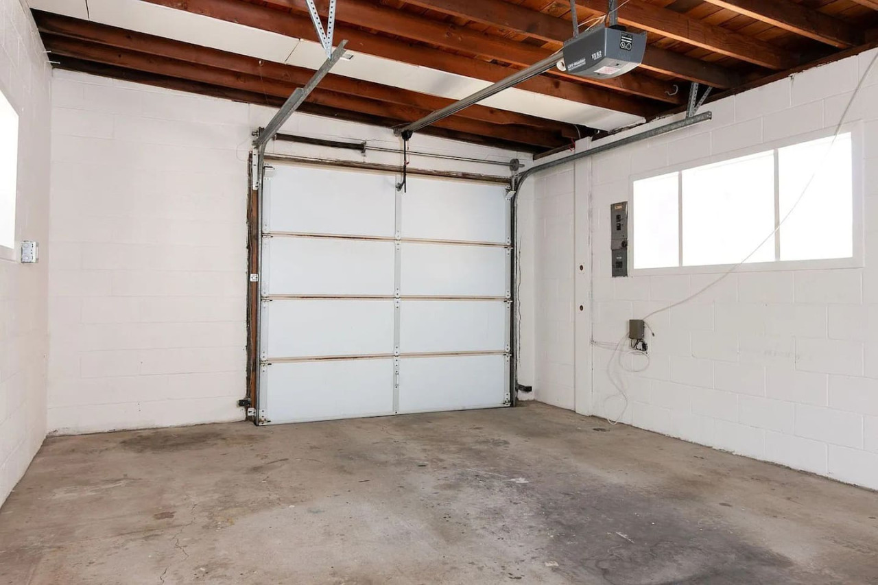 Cute Mid-Century Beach Side Bungalow | Beachside