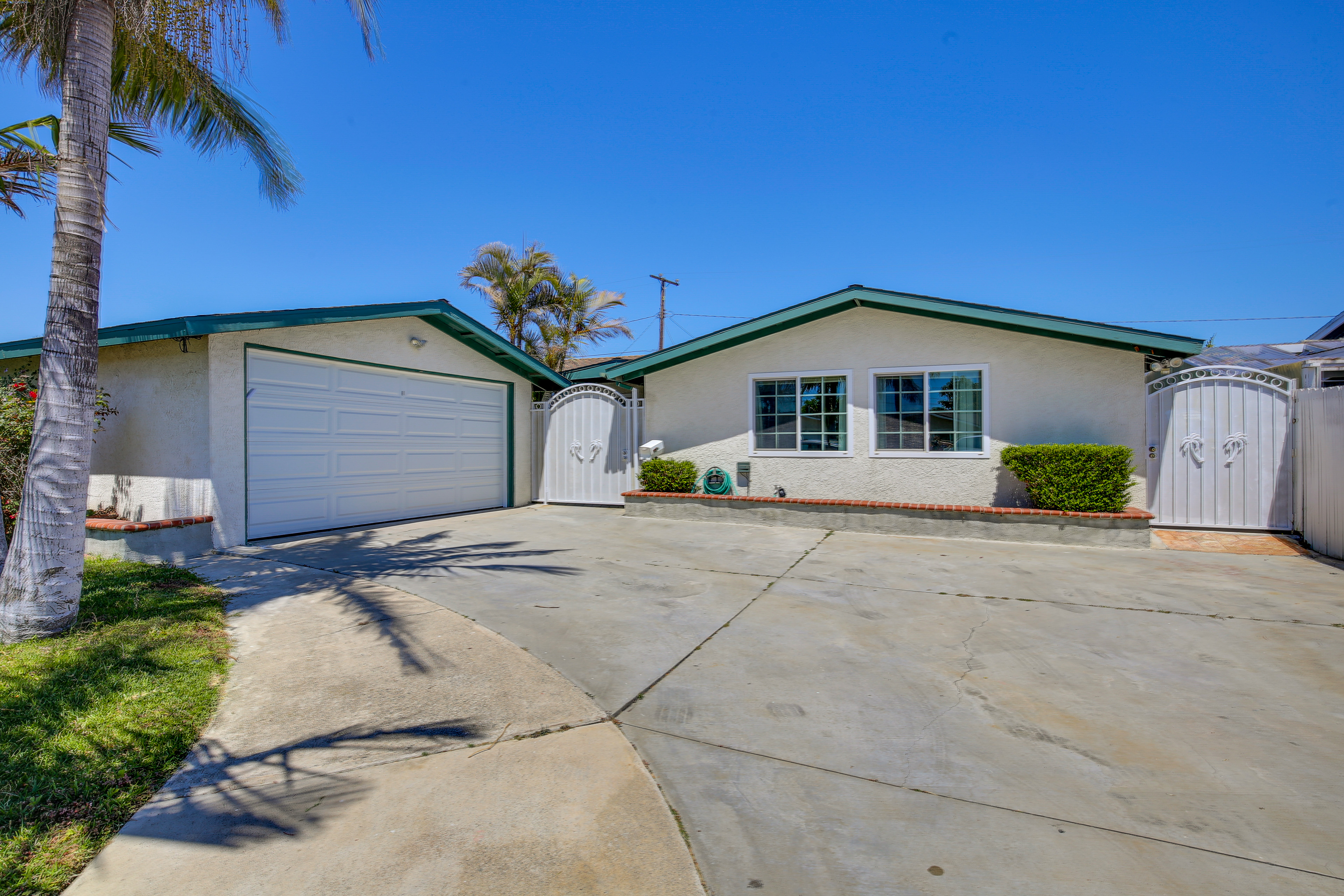 Westminster Oasis w/ Pool & Gas Grill!