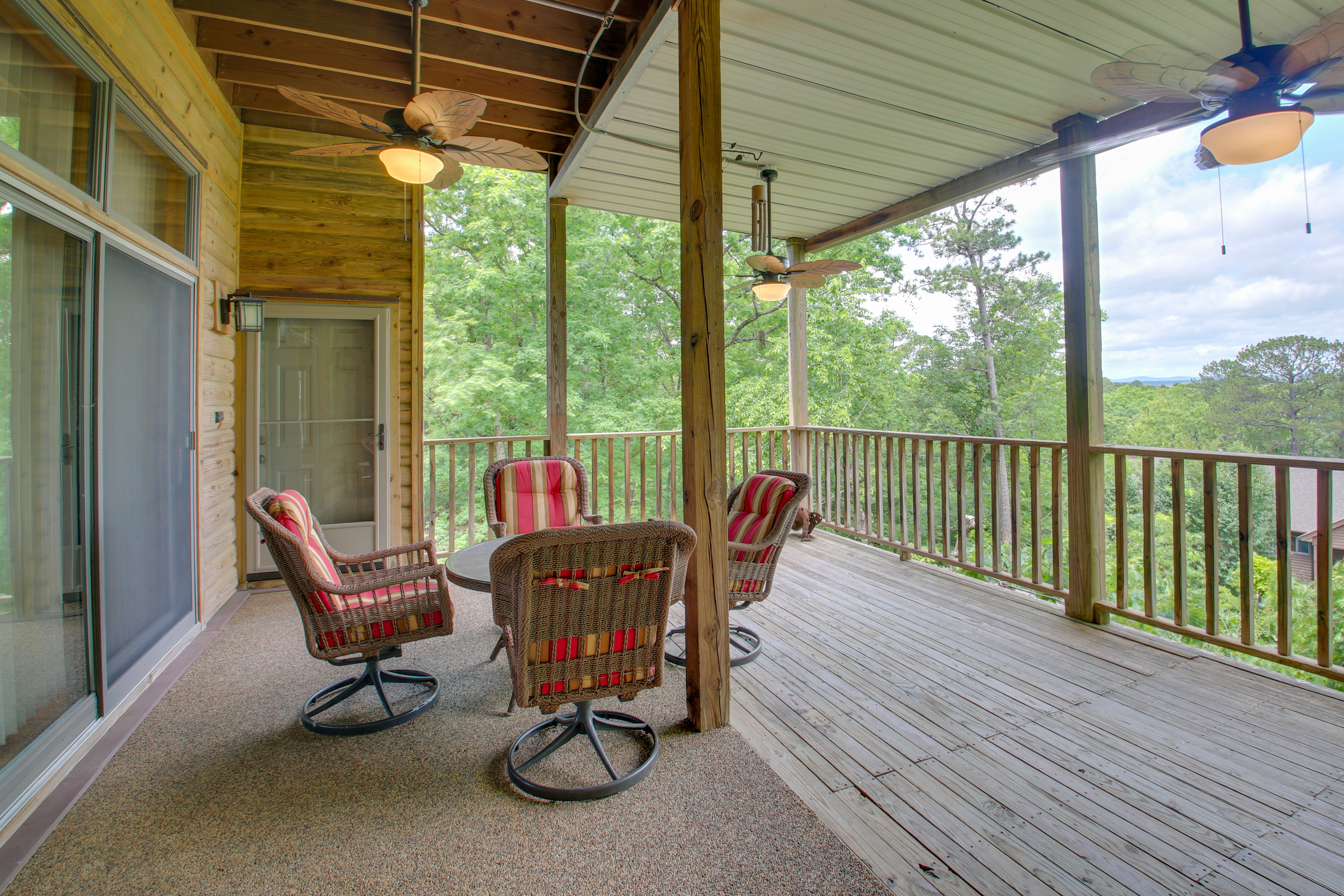 Lake Ouachita Vacation Rental w/ Community Pool