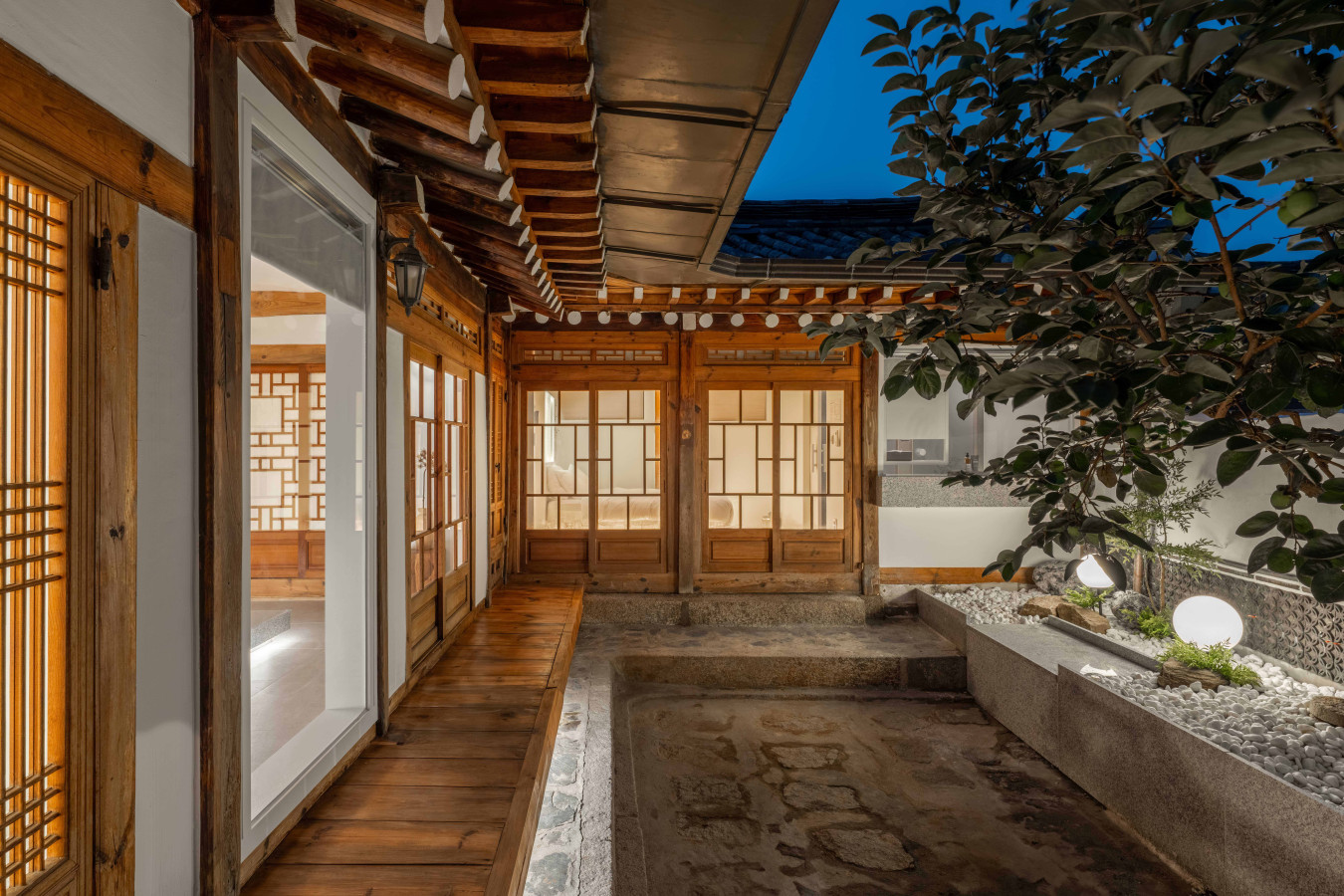 Property Image 1 - LUXURY HANOK WITH PRIVATE BATHTUB - SN16