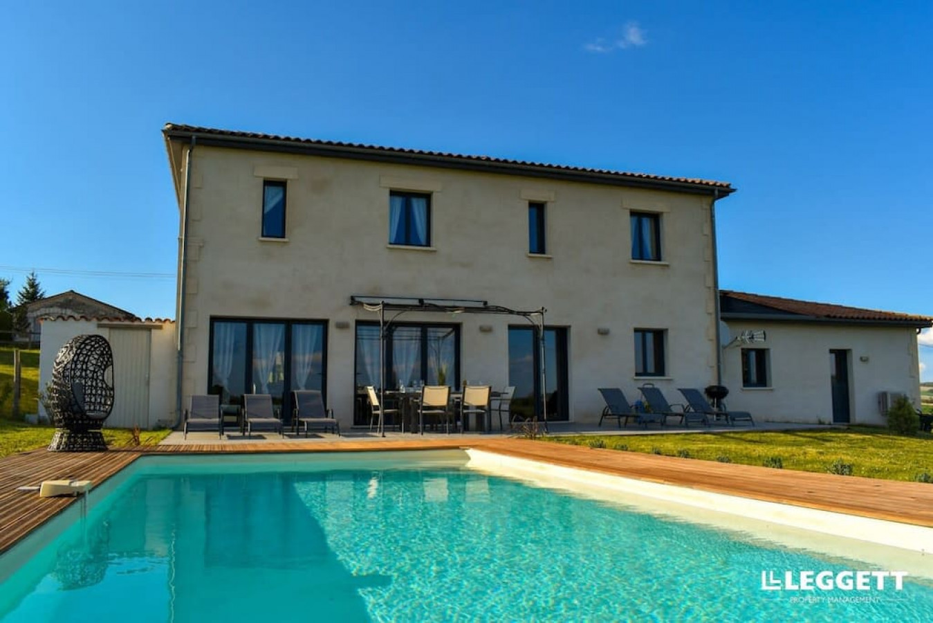 Property Image 1 - Alexyo - 10 persons Villa with pool close to Aubeterre