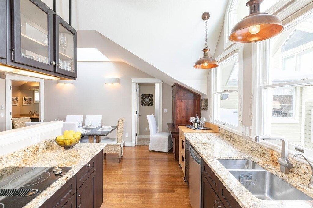 Cook a beautiful meal or enjoy at-home après in this beautiful up-to-date kitchen.
