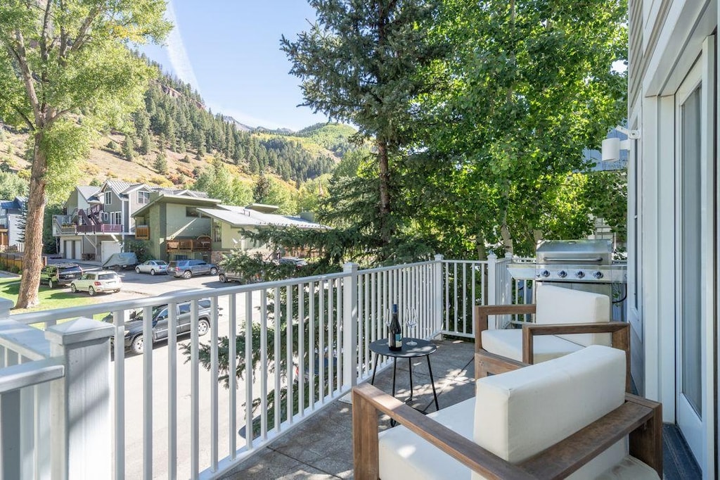 Perfect place for a cup of coffee in the morning or to enjoy a glass of wine with friends in the evening.