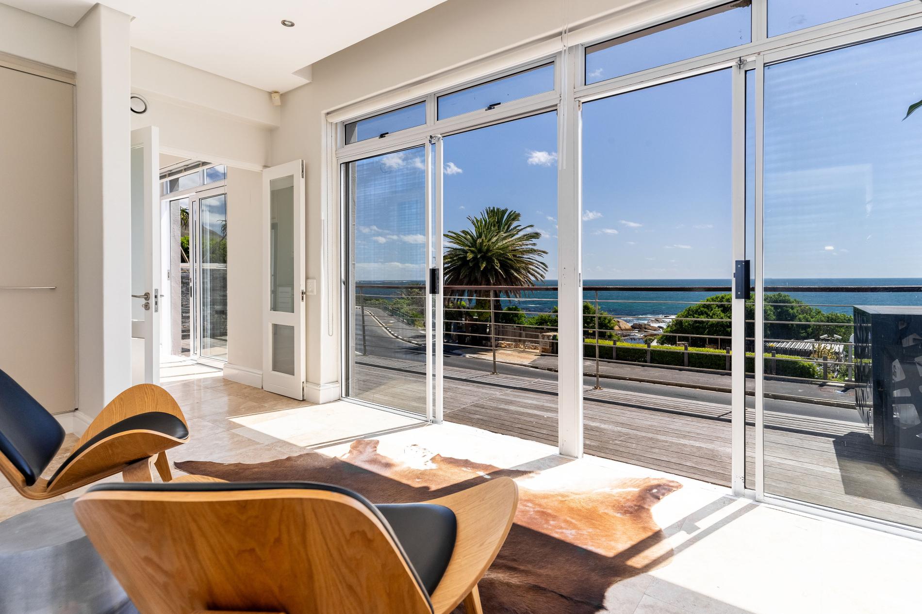 Property Image 1 - Sunset Cove - Apt with spectacular sea views