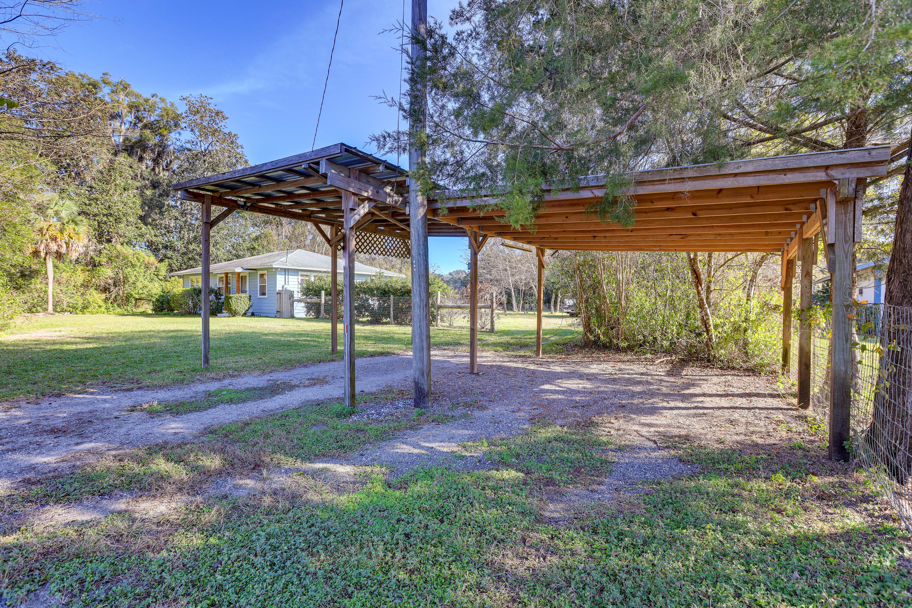 Property Image 1 - Newberry Home w/ Deck on 10 Acres!