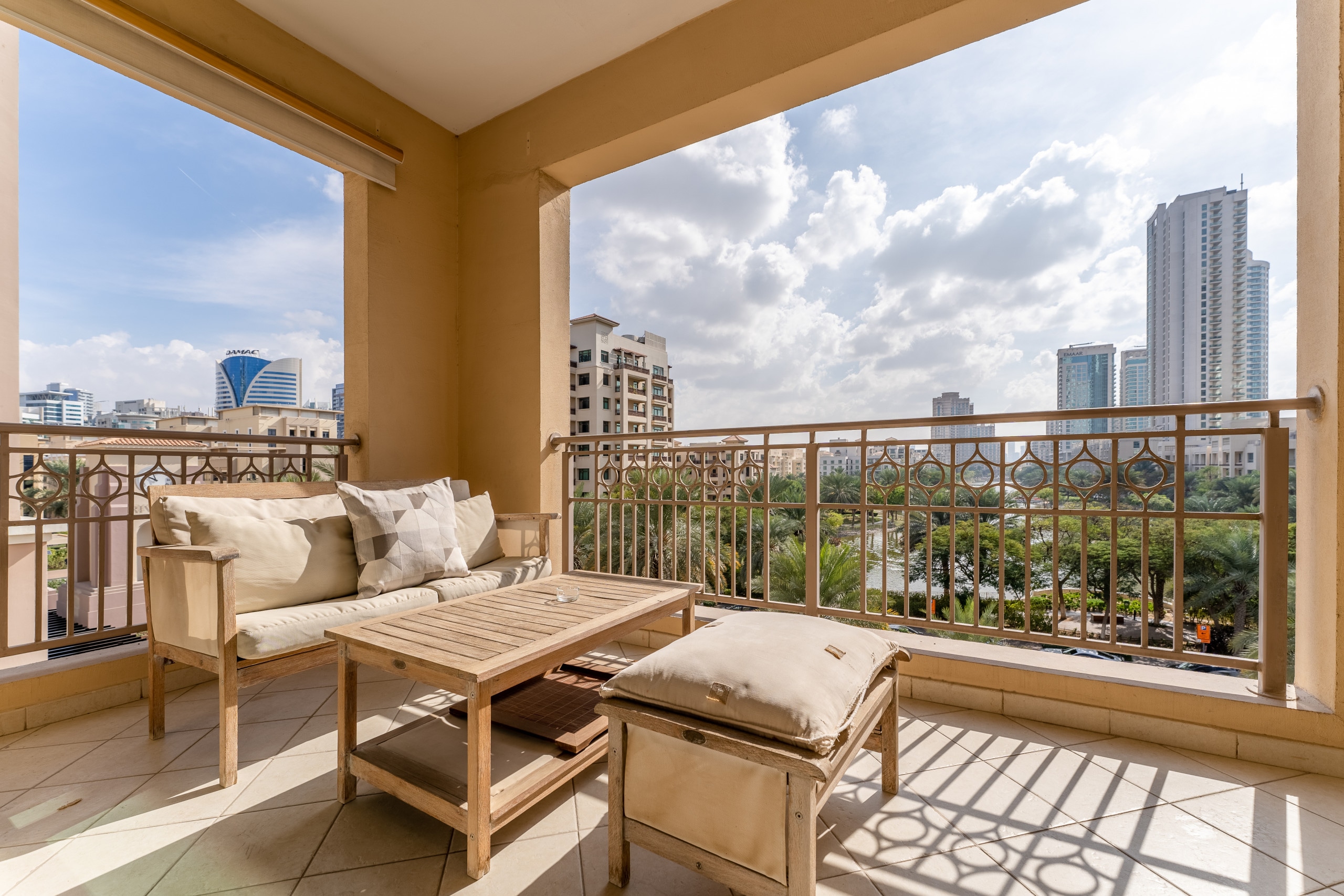 Property Image 1 - Lush Garden View | Relaxing Stay | Superb Property Image 1 - Lush Garden View | Relaxing Stay | Superb