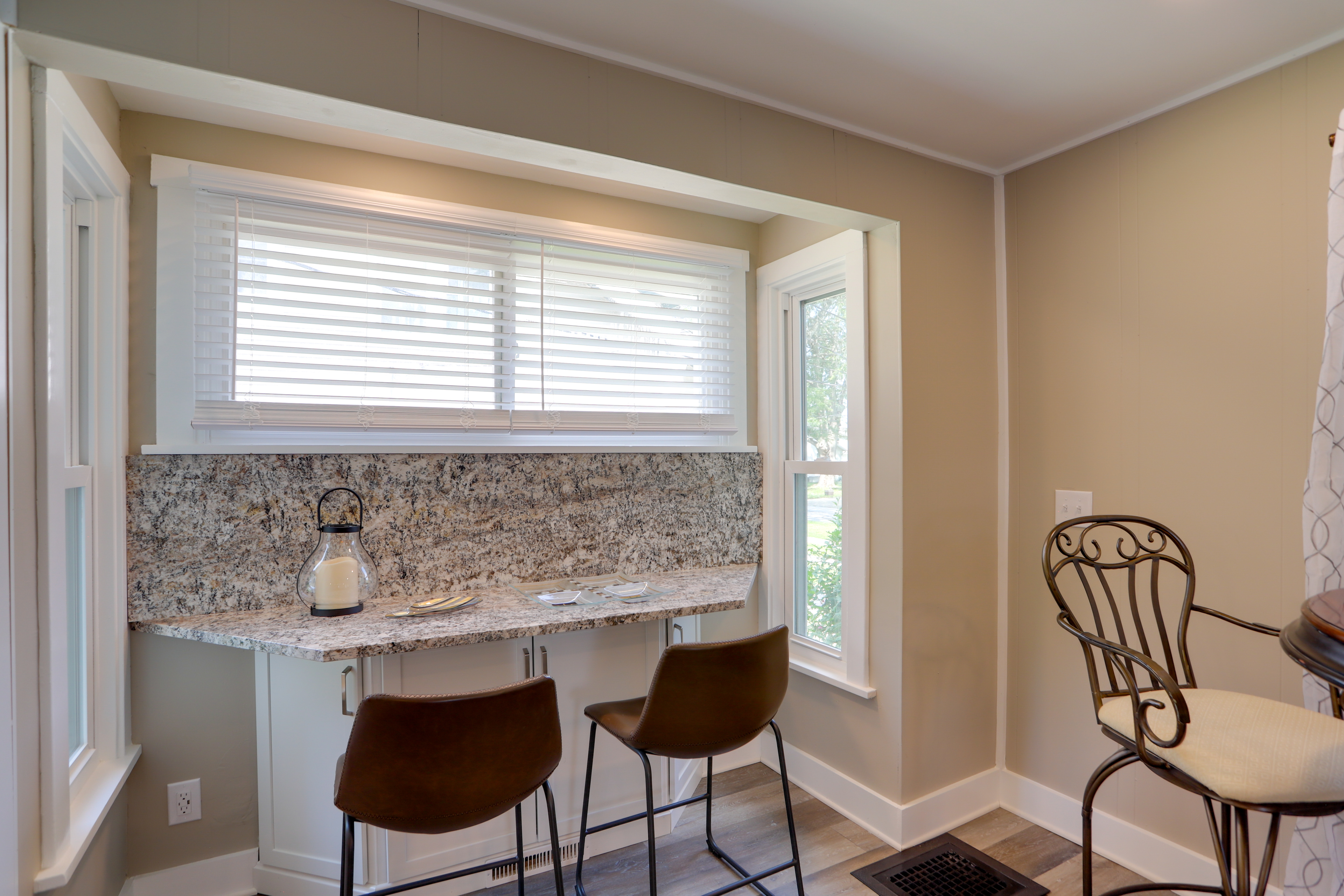 Welcoming Willoughby Home: 1 Mi to Historic Dtwn