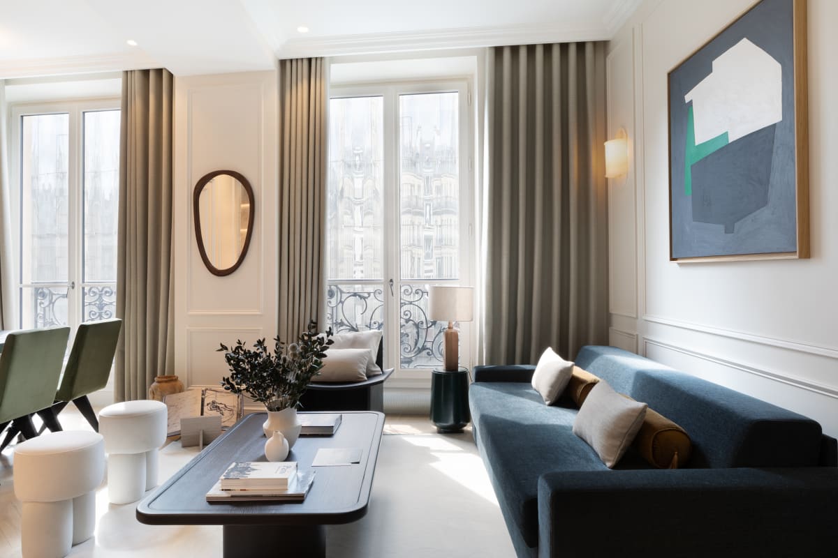 Property Image 2 - A Sumptuous 2-BR/2BA with services in Rivoli - Louvre