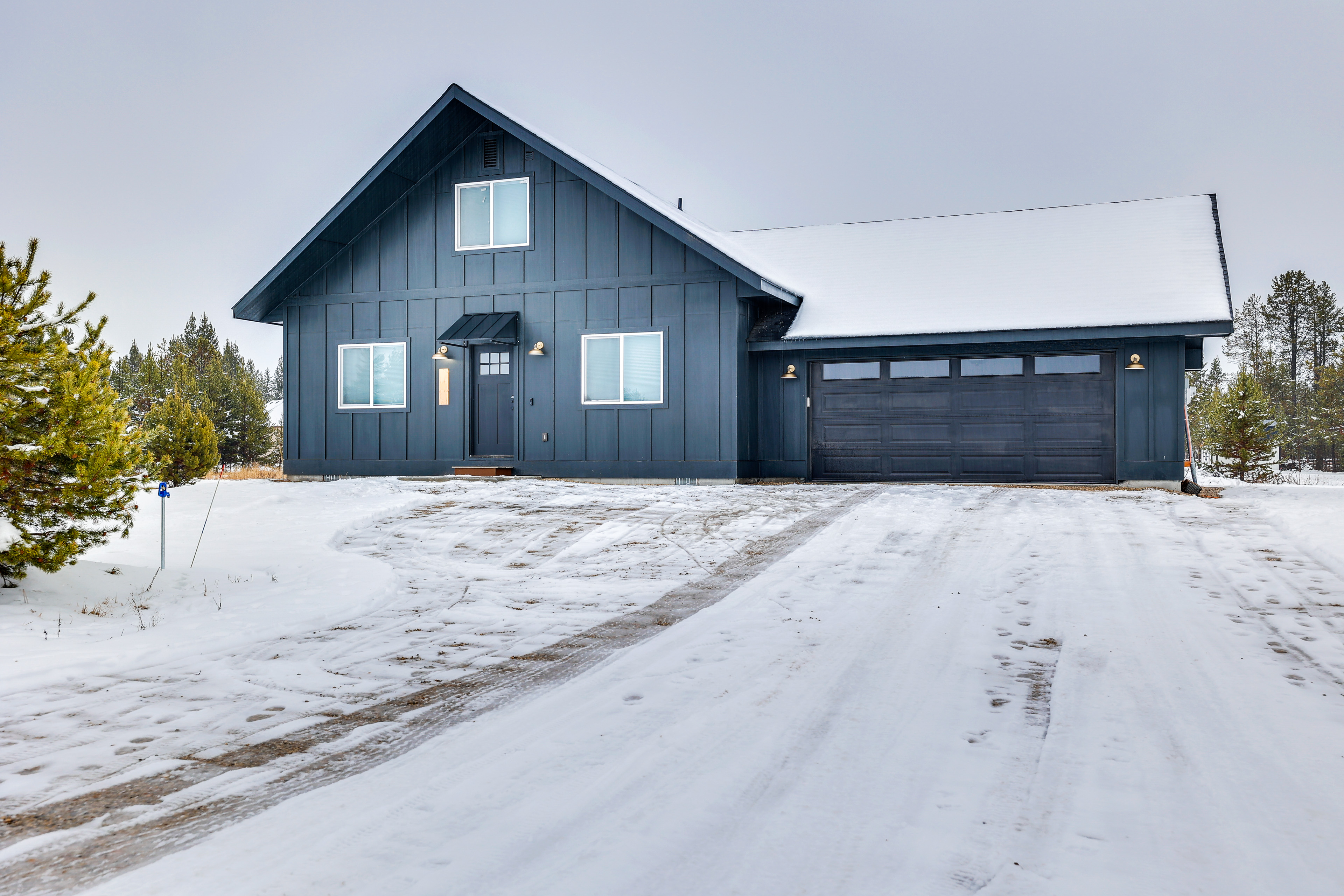 Property Image 1 - Pet-Friendly Donnelly Home w/ Private Hot Tub!