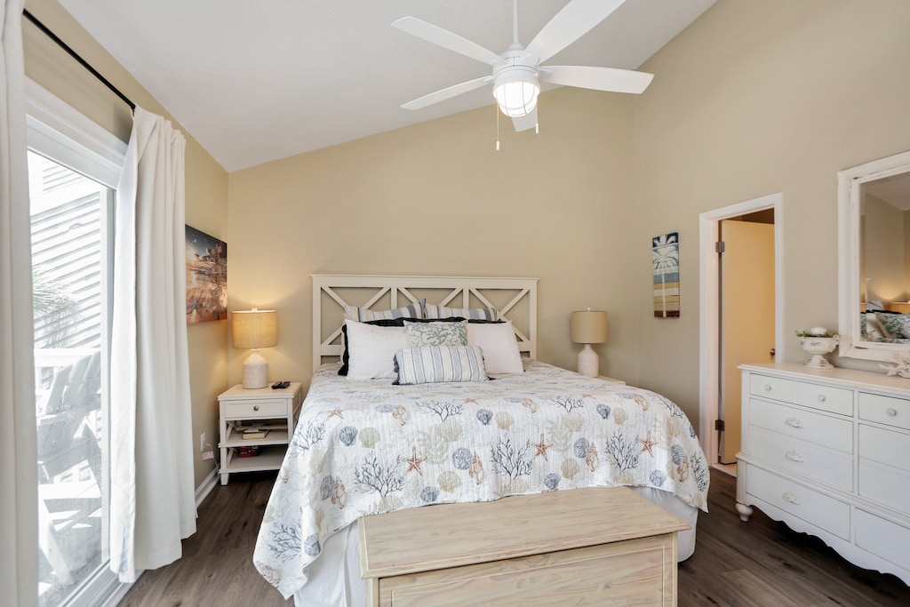 Bedroom 1 - Master Bedroom