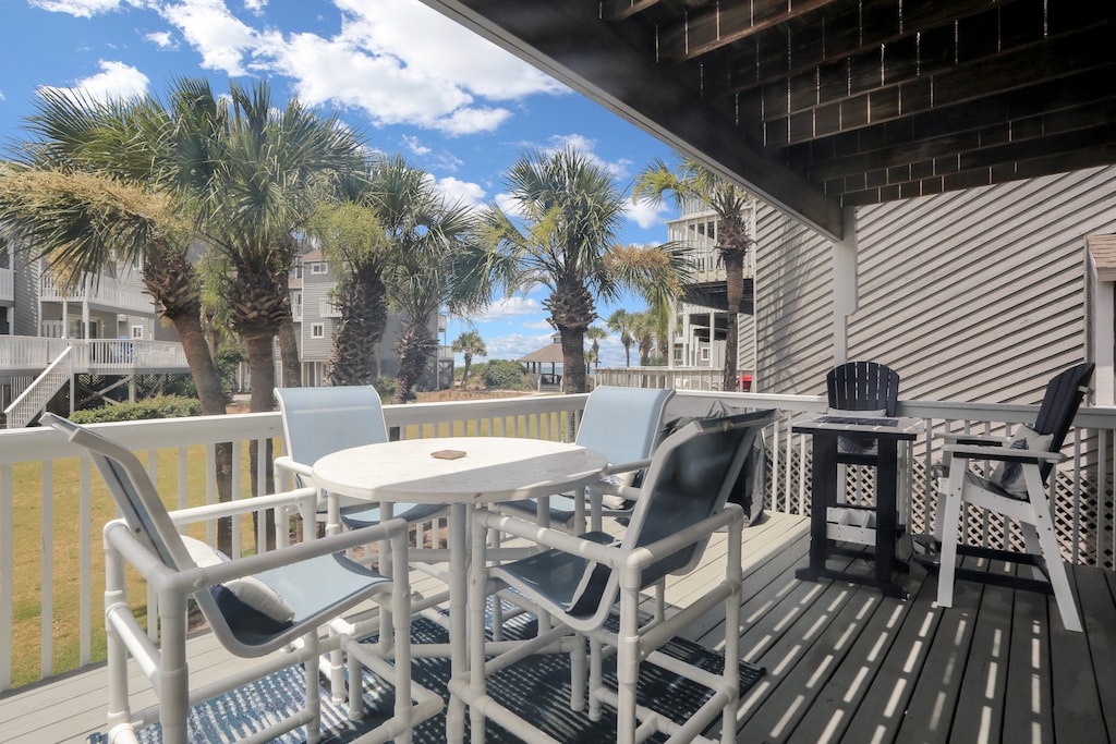 Main Level Gulf View Deck