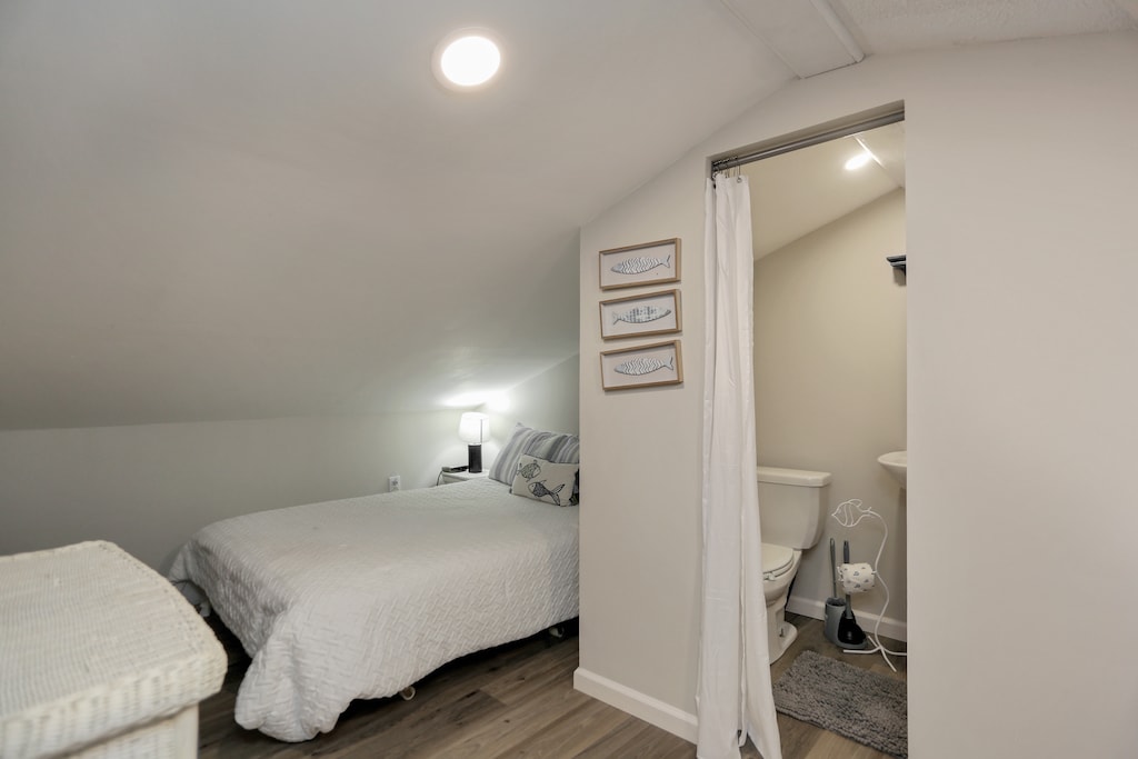 Upstairs Loft - Half Bath