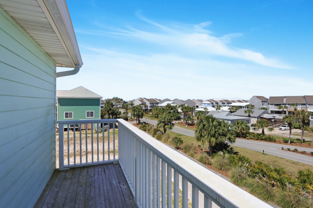 Bedroom 3 - Small Deck
