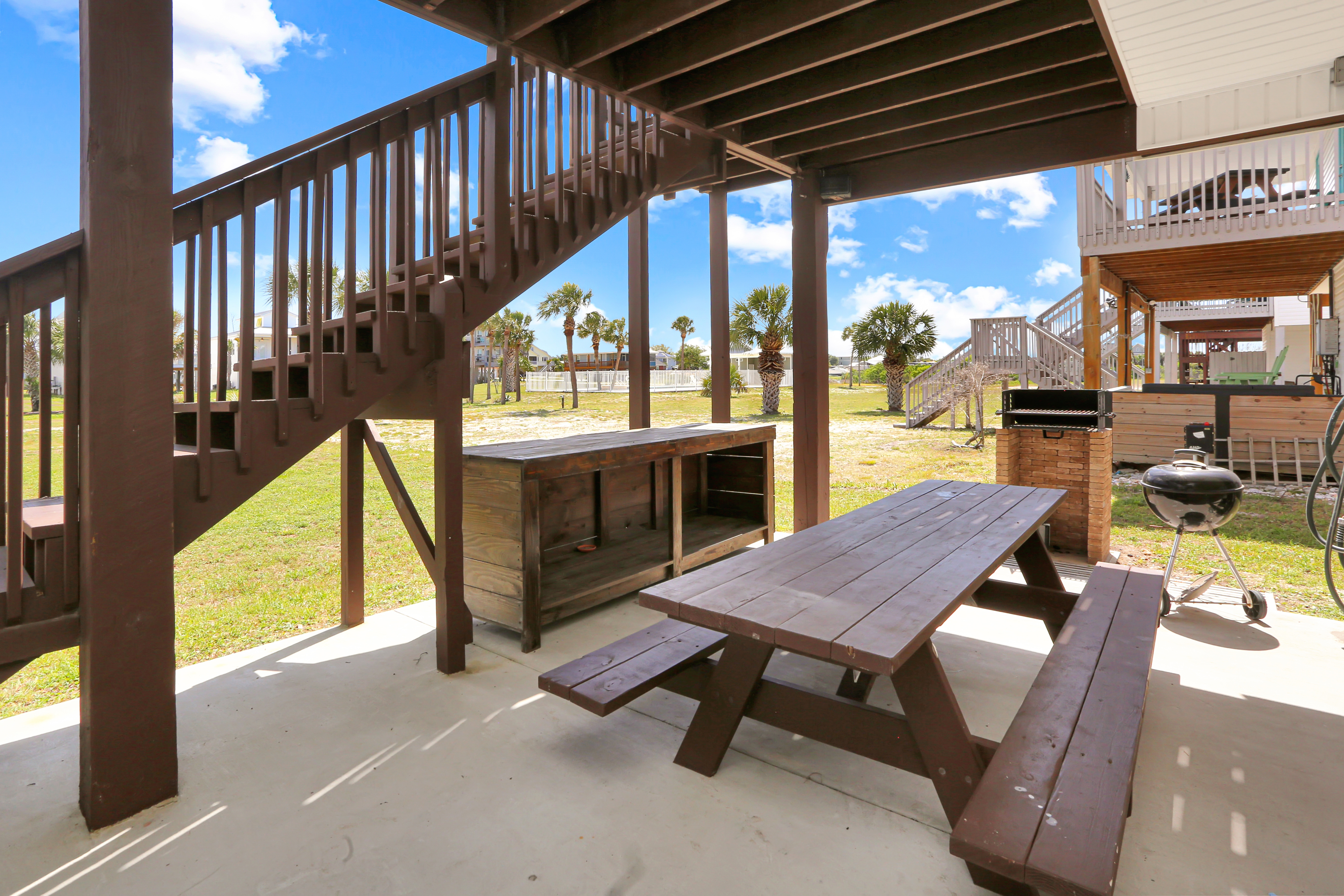 Picnic Table for Outdoor Dining