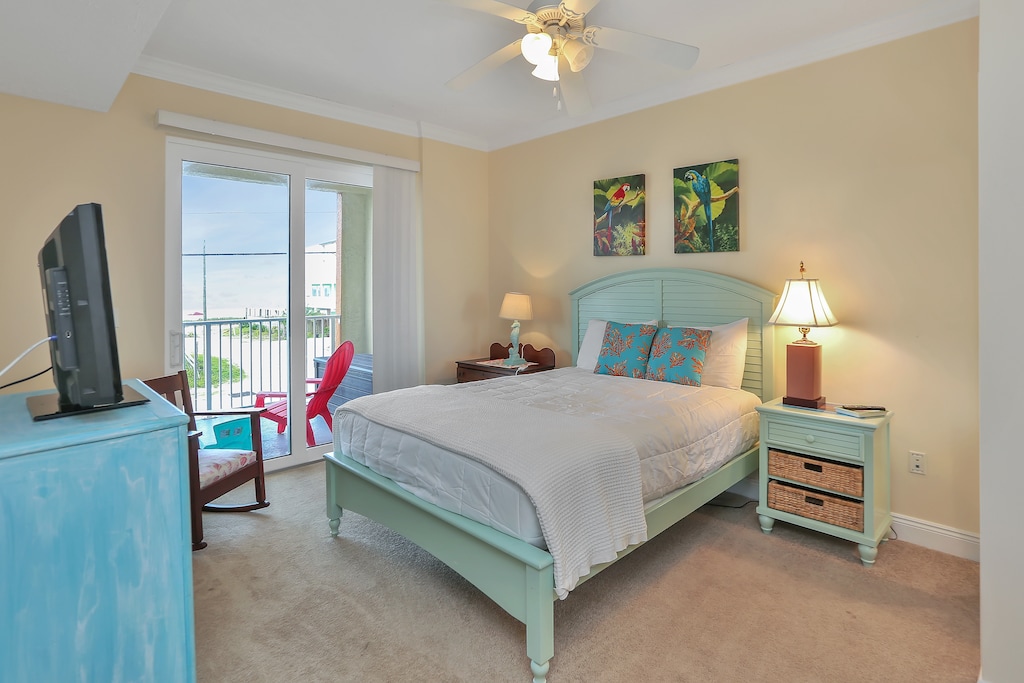 Bedroom 1 - Master Bedroom