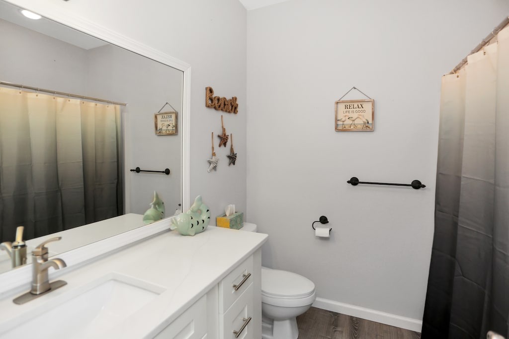 Bedroom 2 - Full Bath