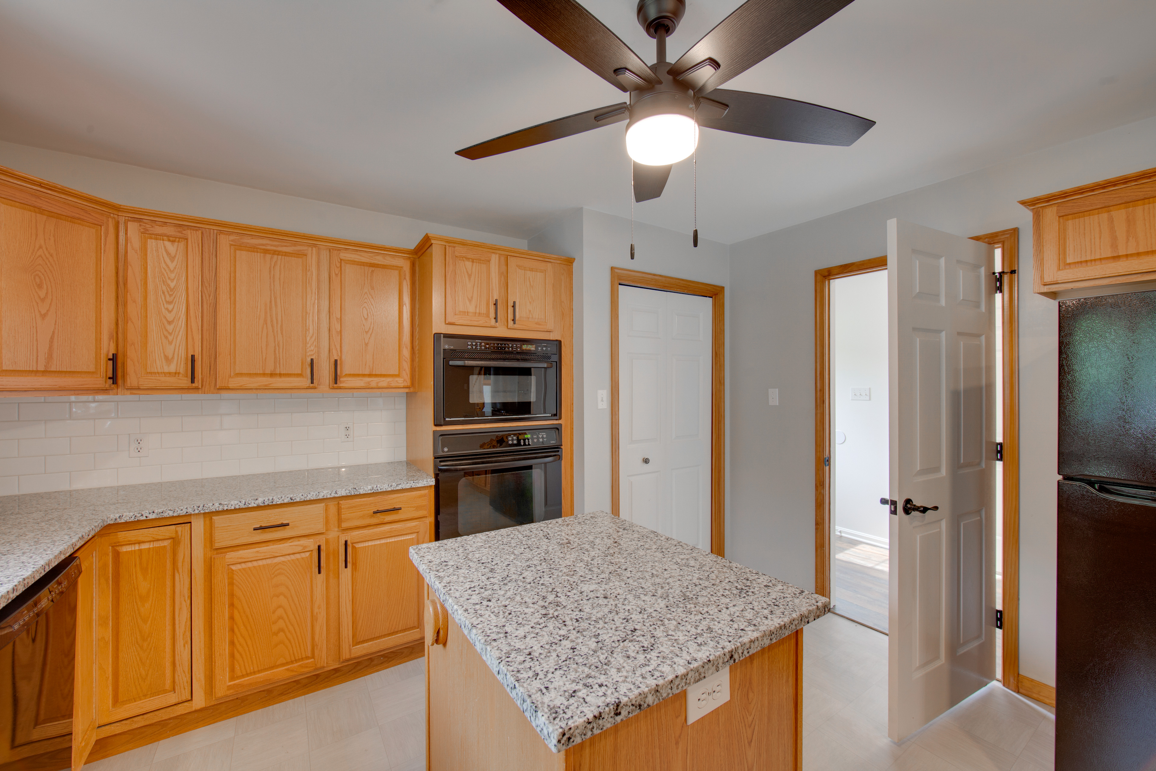 Game Room & Covered Patio: Hummelstown Hideaway