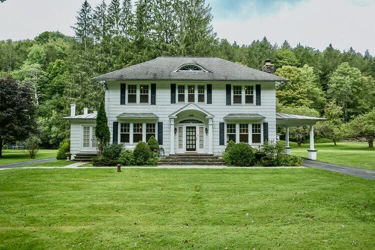 Property Image 2 - Brookside Manor - Elegance near Livingston Manor