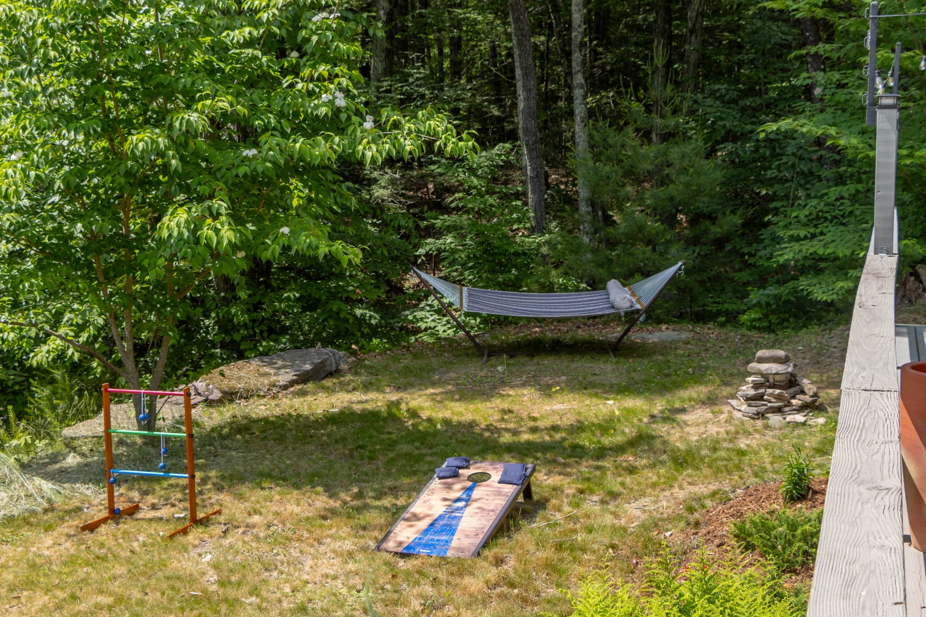 Hidden Pond: 7 Acres w/ Swim Pond—Hot Tub—Creek+