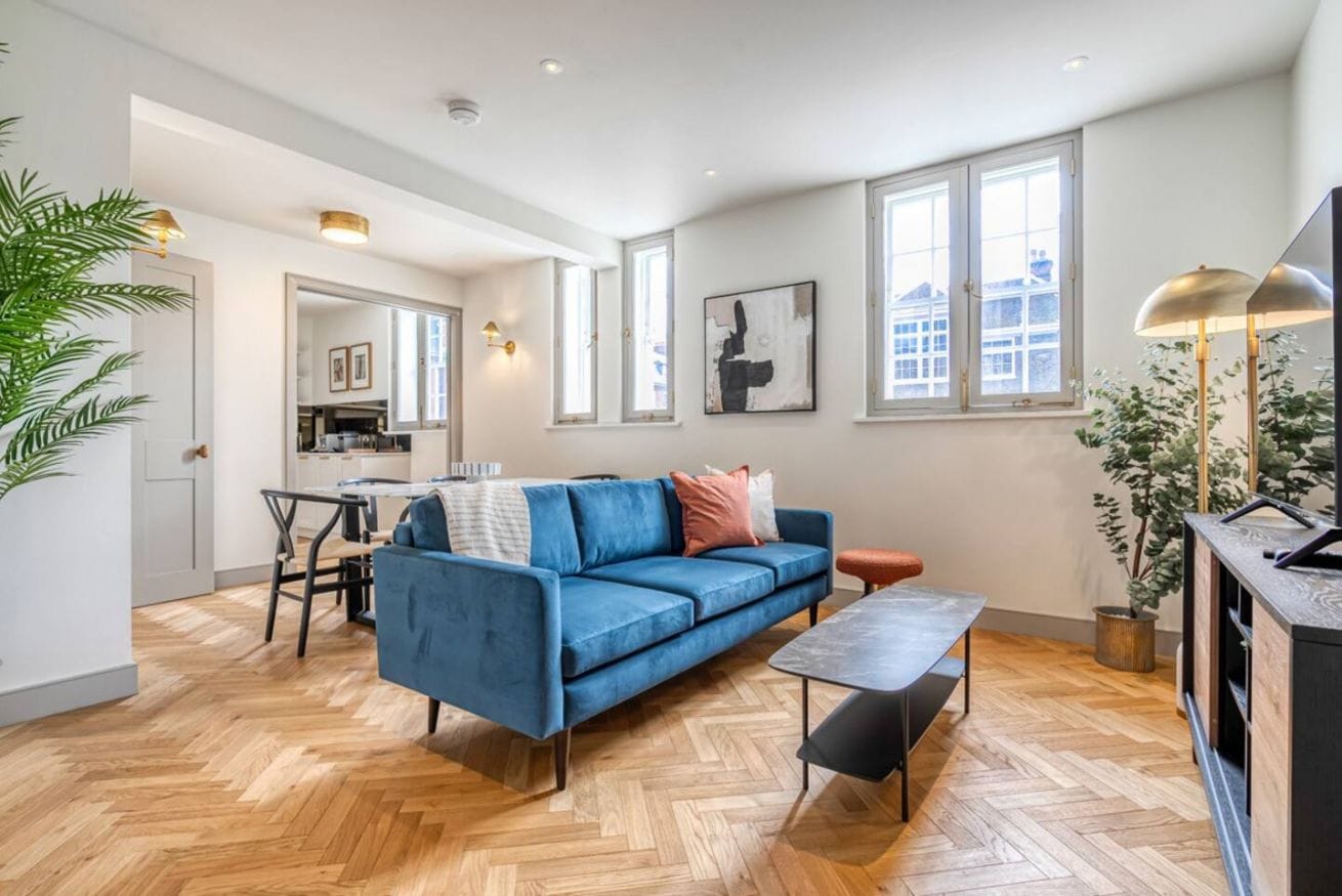 Property Image 2 - Stylish apt near Westminster Abbey