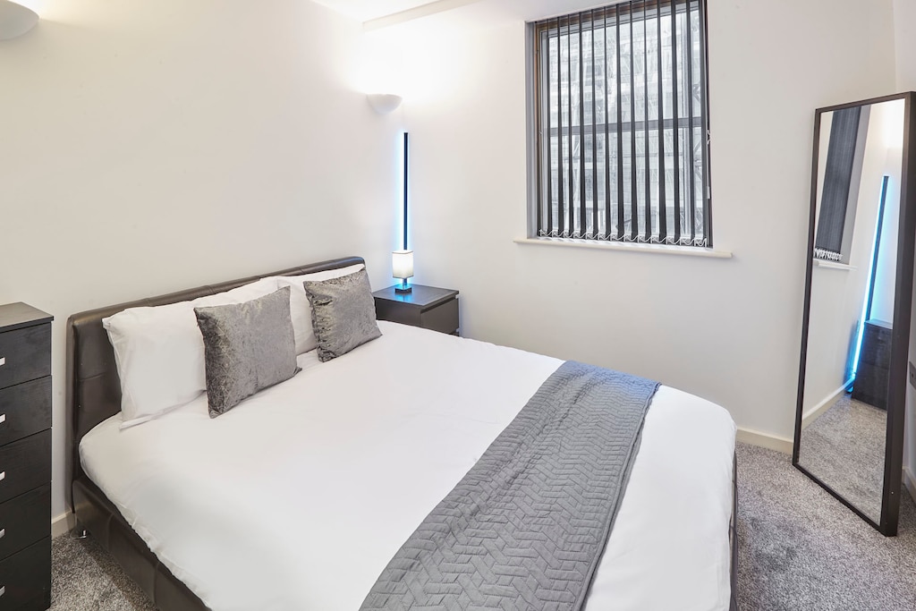 West Point, Leeds - Host & Stay