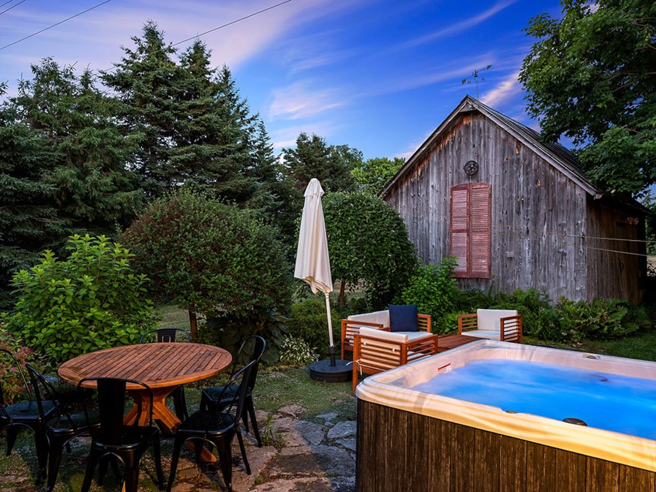 Property Image 1 - The Gem - Beautiful farmhouse with hot tub!
