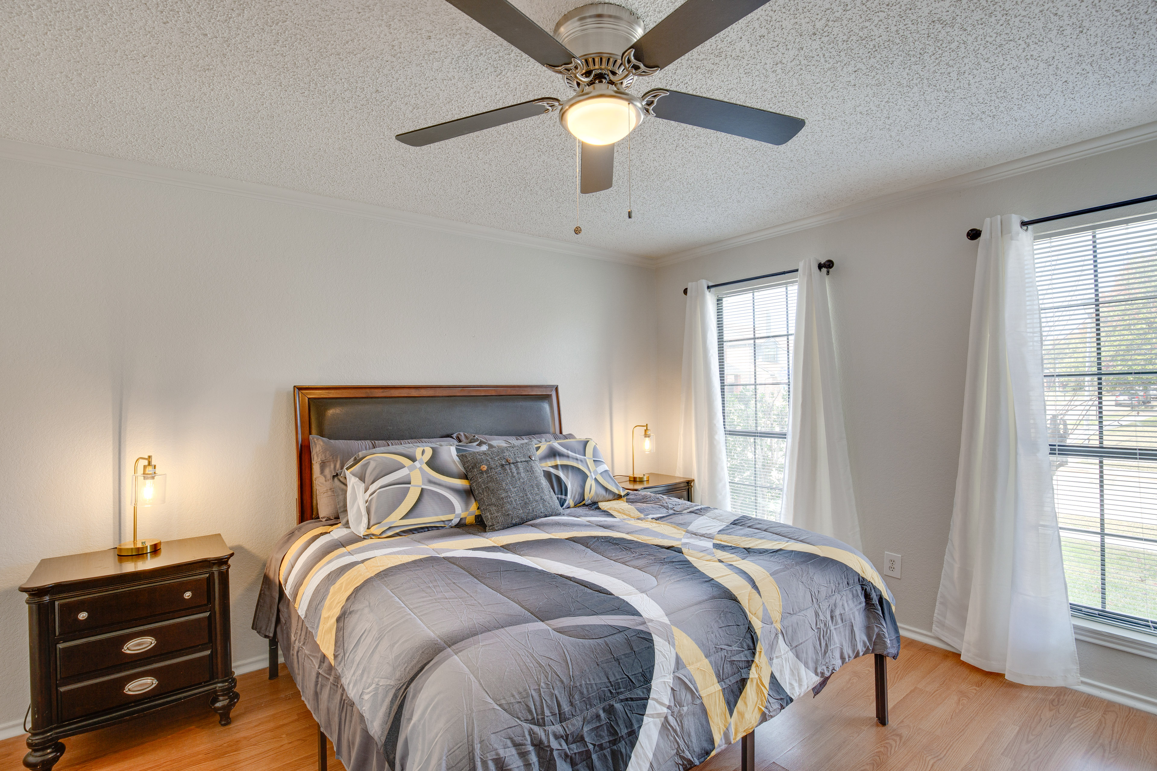 Pet-Friendly Carrollton Home w/ Fenced Backyard!