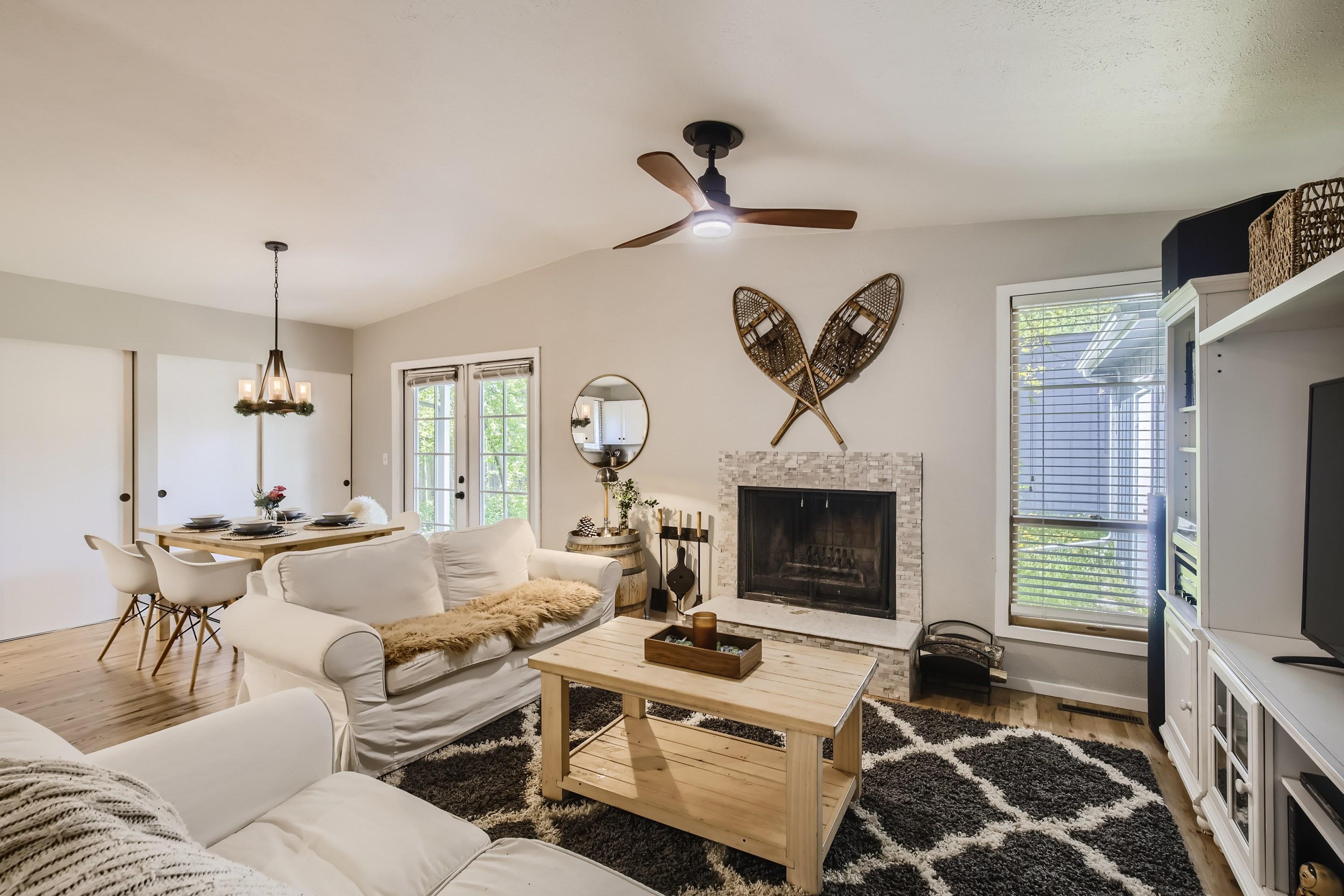 Living Room and Dining Space - Smart TV, Fireplace, and Seating for Four (4)