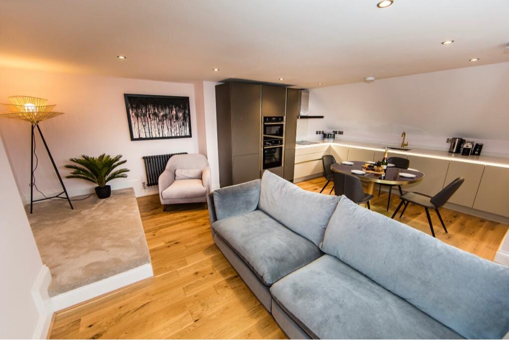 Penthouse Suite - Lounge / Kitchen