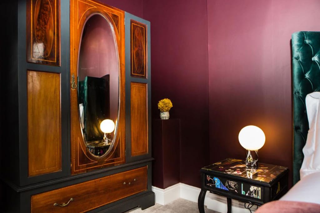 Penthouse Suite - Bedroom 2 Detail