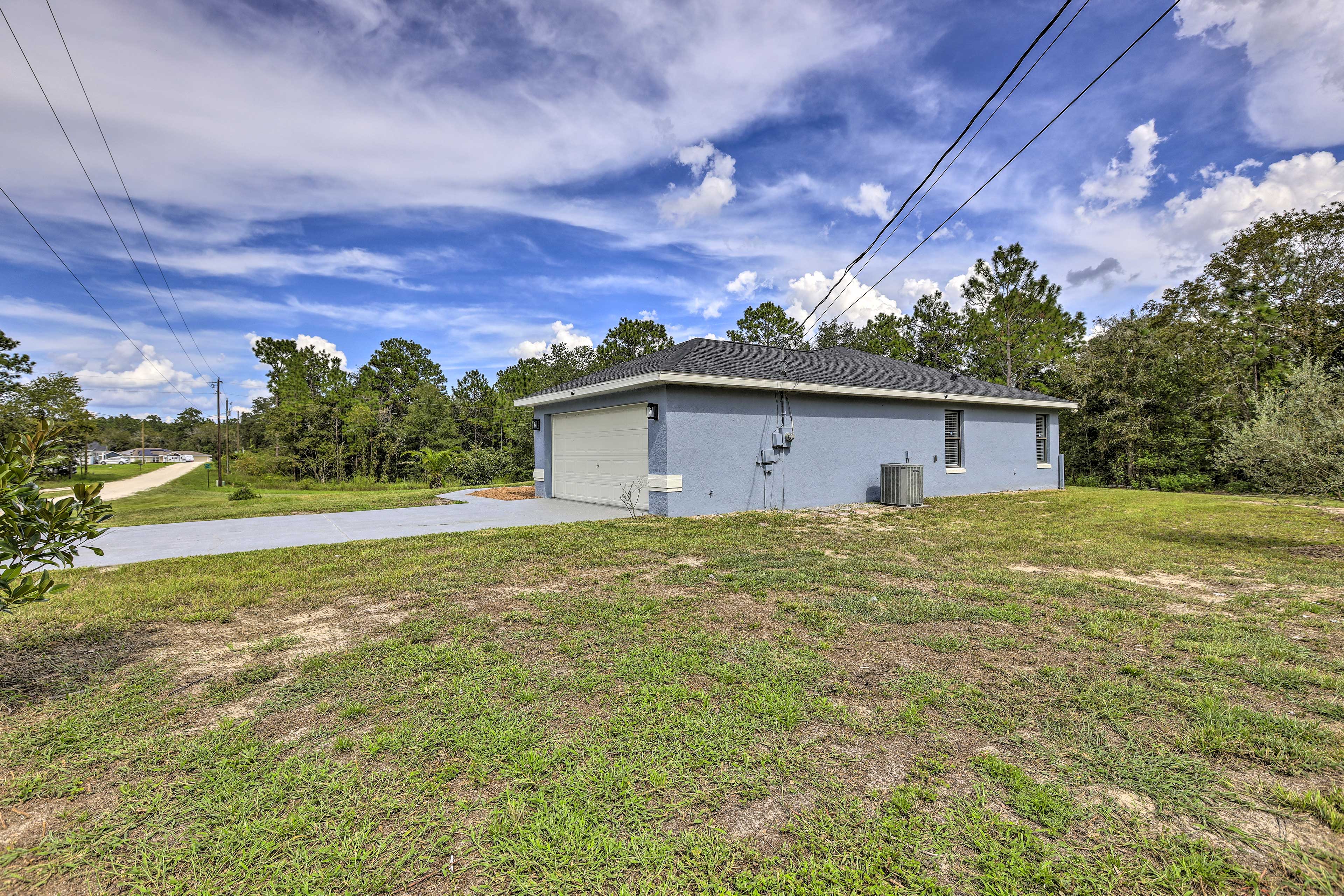 Property Image 1 - Ocala ’Casa Azul’: 7 Mi to World Equestrian Center