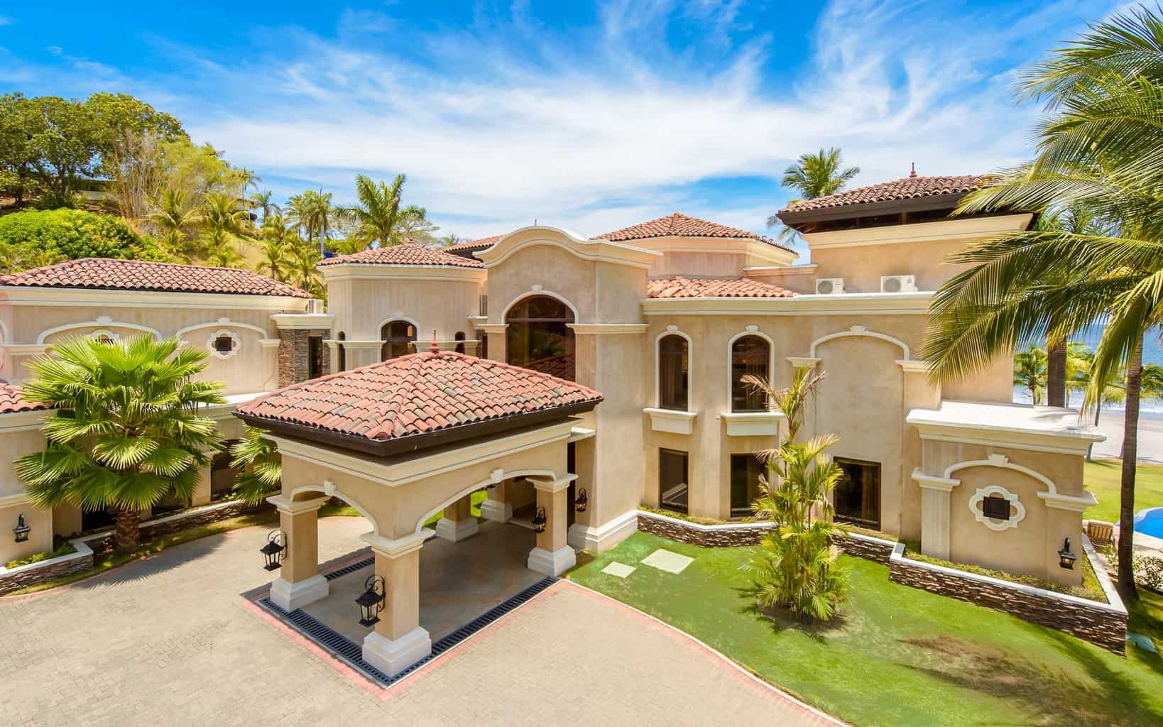 Property Image 2 - Stunning beachfront Flamingo mansion with incomparable ocean setting Property Image 2 - Stunning beachfront Flamingo mansion with incomparable ocean setting