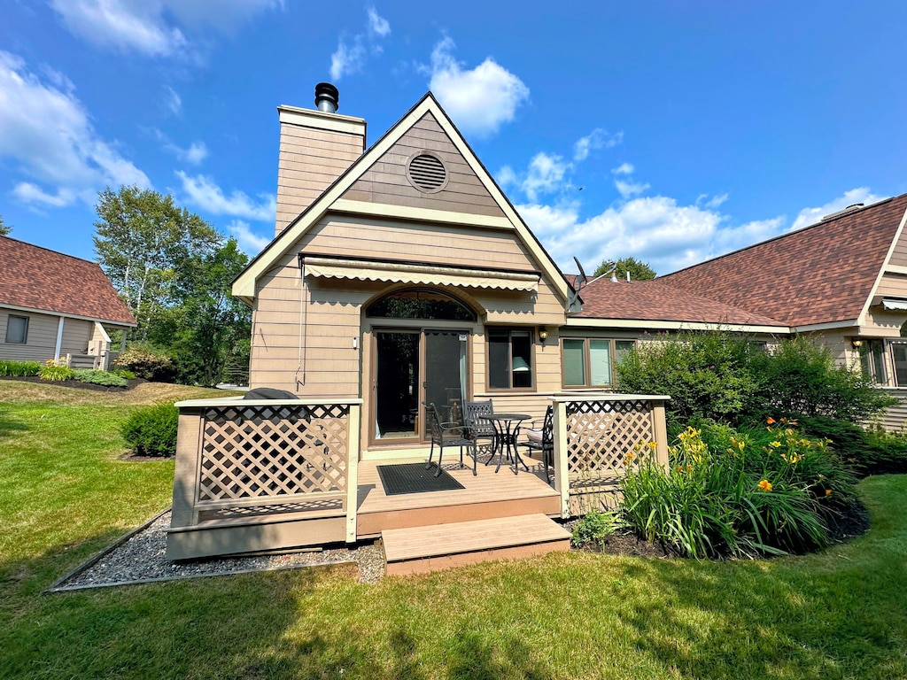 You'll have access to an outdoor grill and deck space for relaxing in nature.