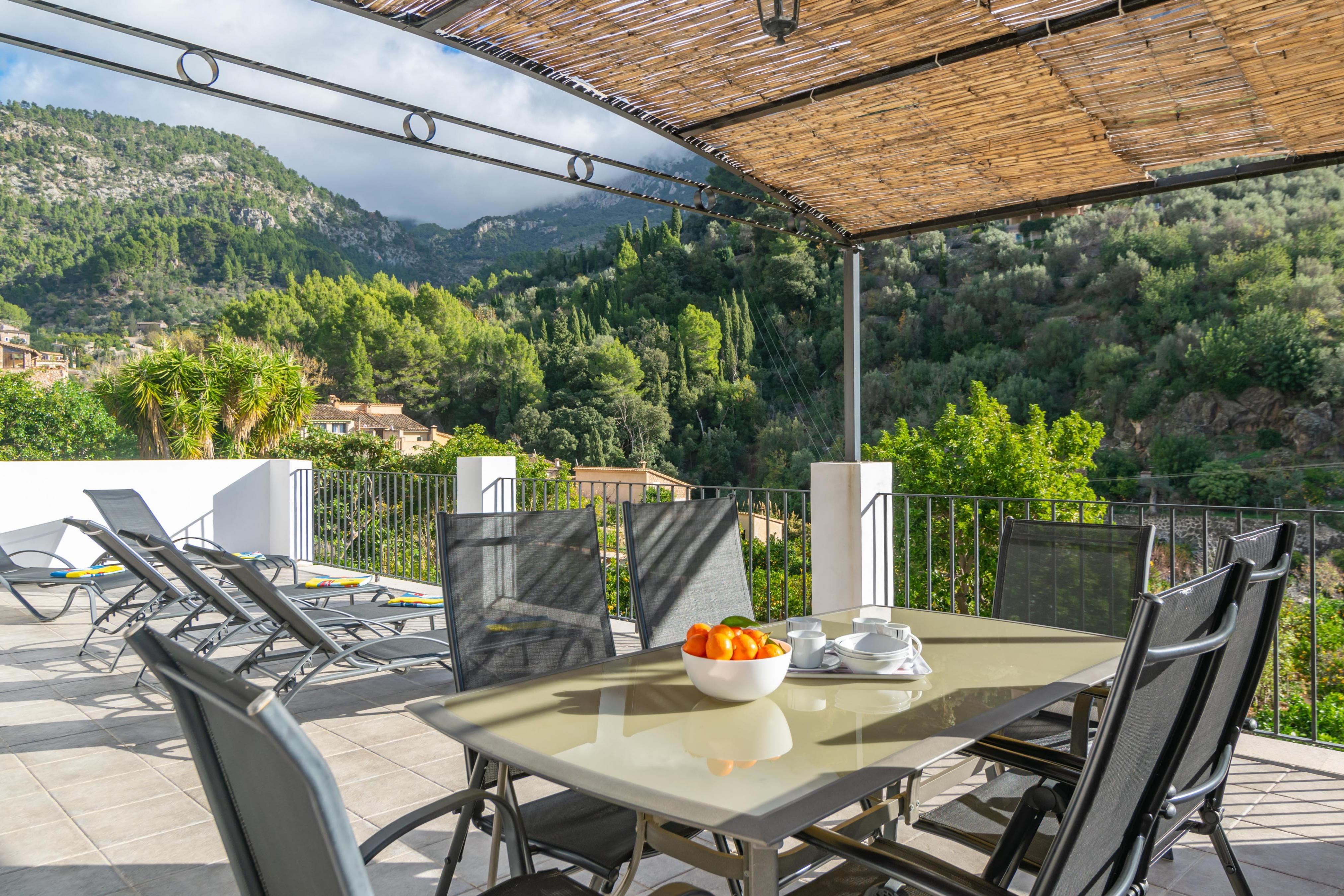 Property Image 1 - CAS DECU - Wonderful village house with views of the Serra de Tramuntana - Free Wifi