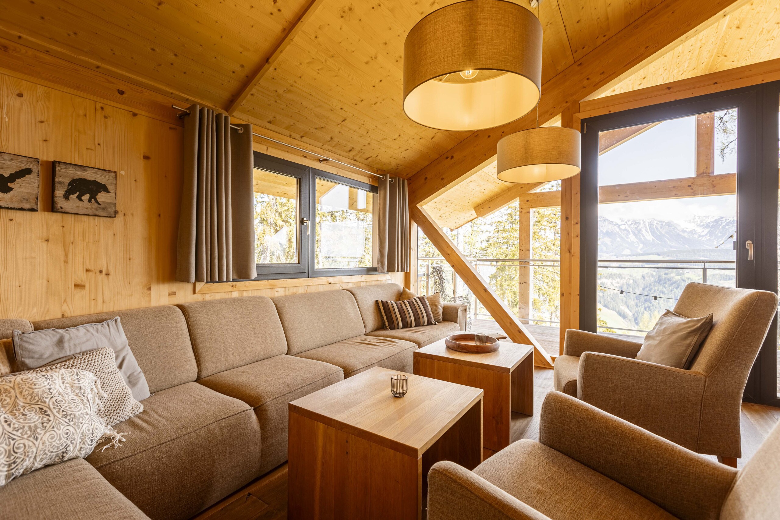 Property Image 1 - Superior Chalet mit IR-Sauna & Whirlwanne innen