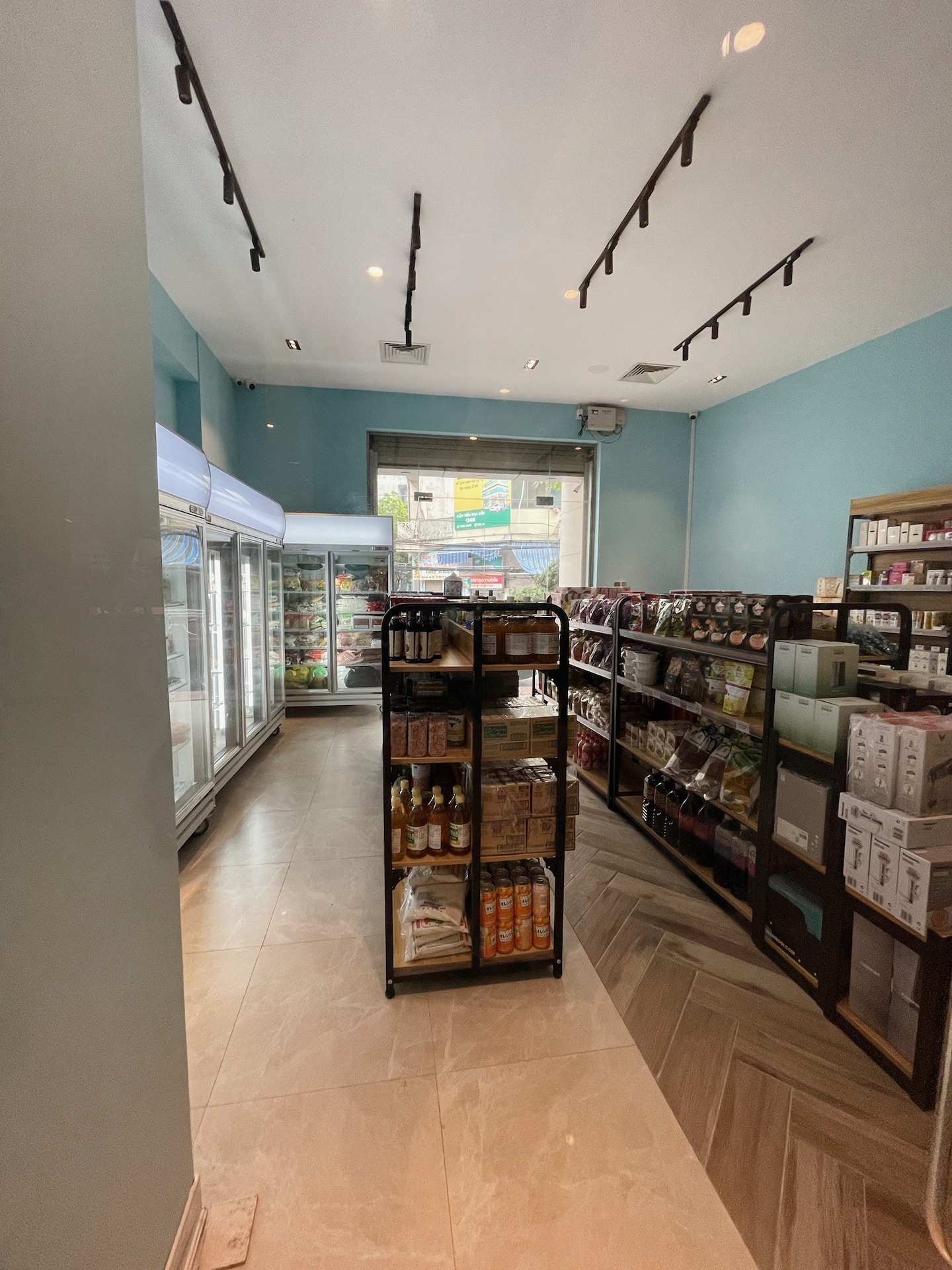 Lakeview 2-Bedroom Serviced Apartment with Gym, Pool and Kids Room