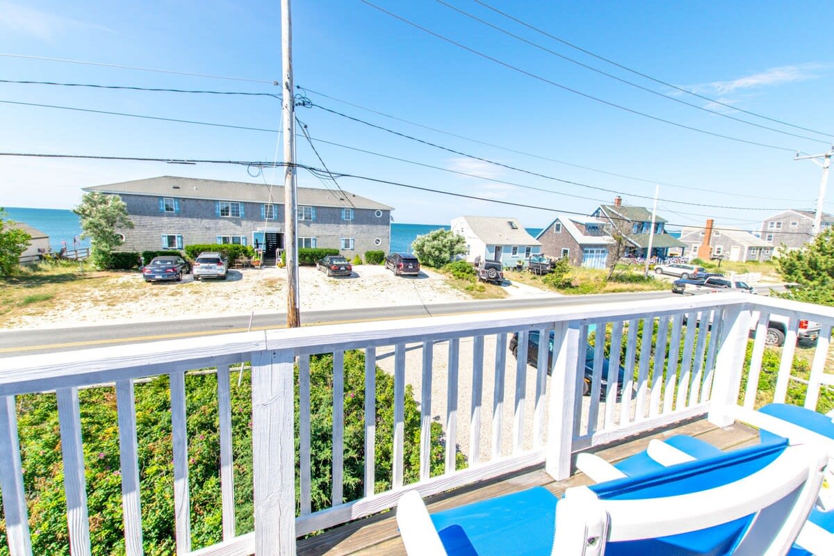 Upper deck area with bay views