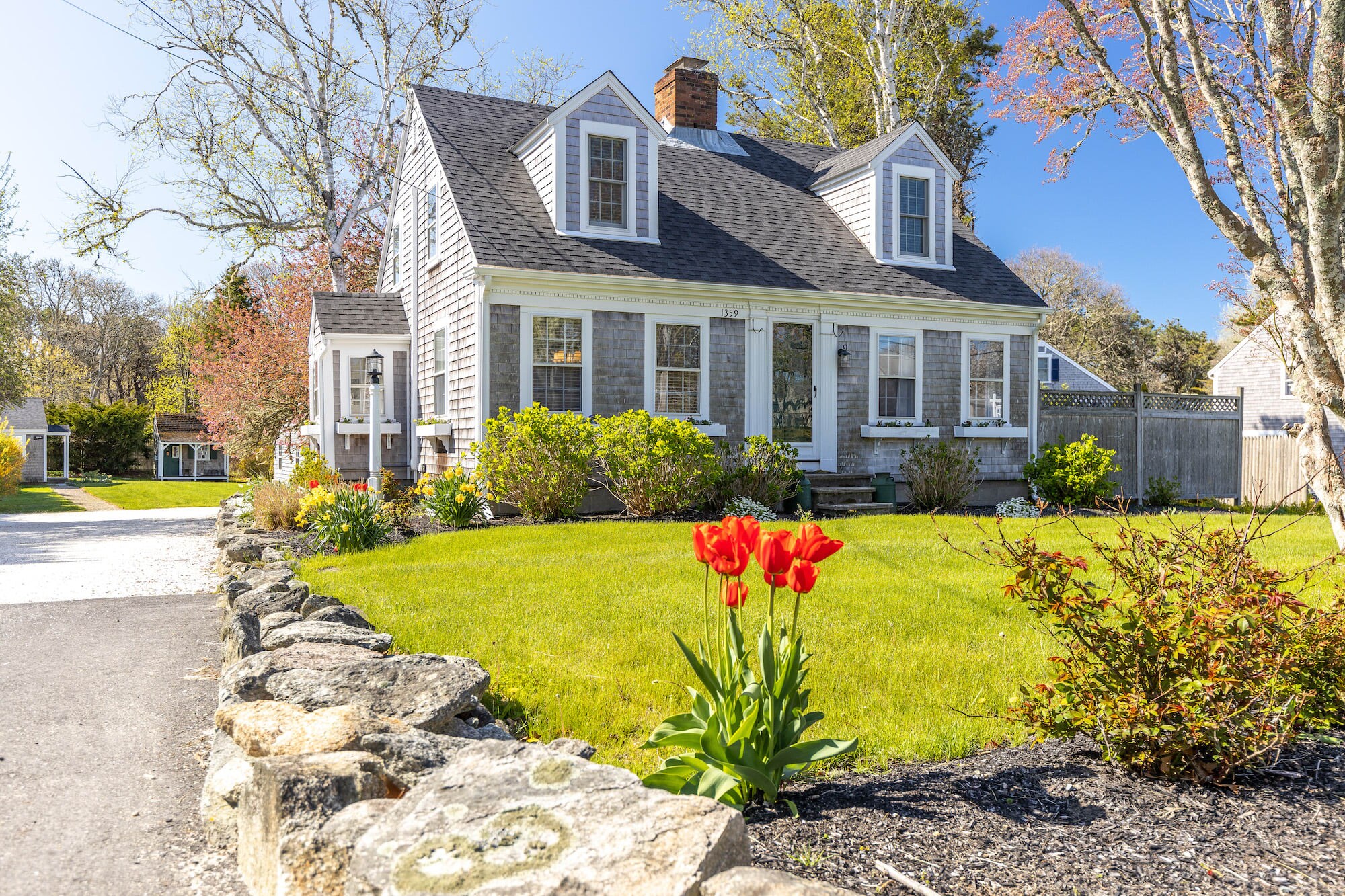 Property Image 1 - Amazing Family Home w/a separate extra Cottage and Game Barn!