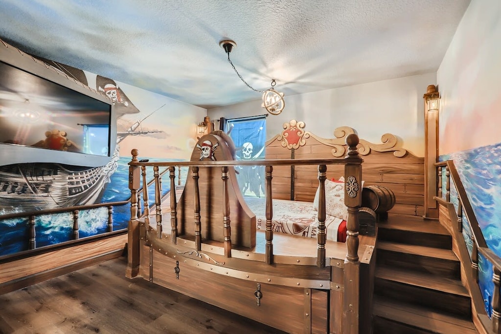 Embark on a pirate adventure in this unique ship-themed bedroom, perfect for young explorers!