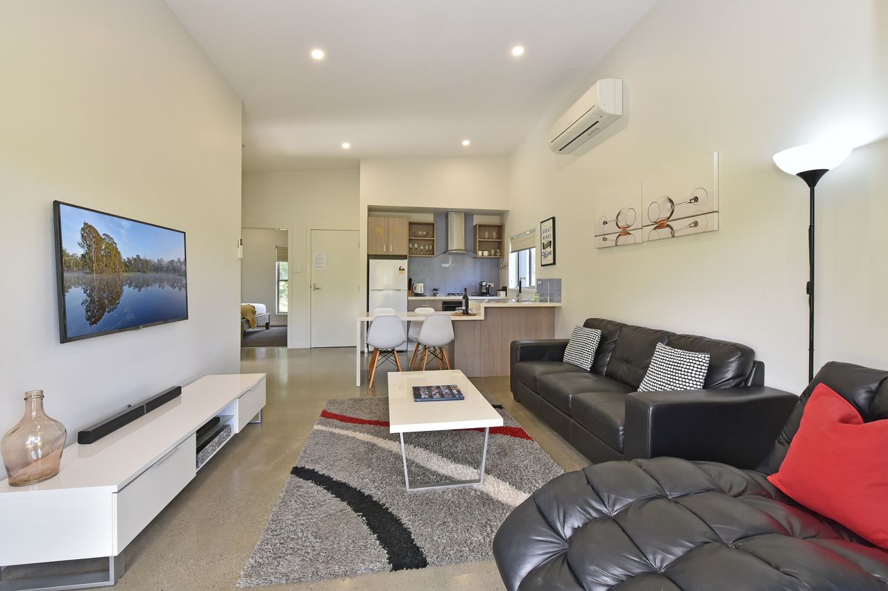 Property Image 1 - Ironbark Hill Villa 5 - Vermentino