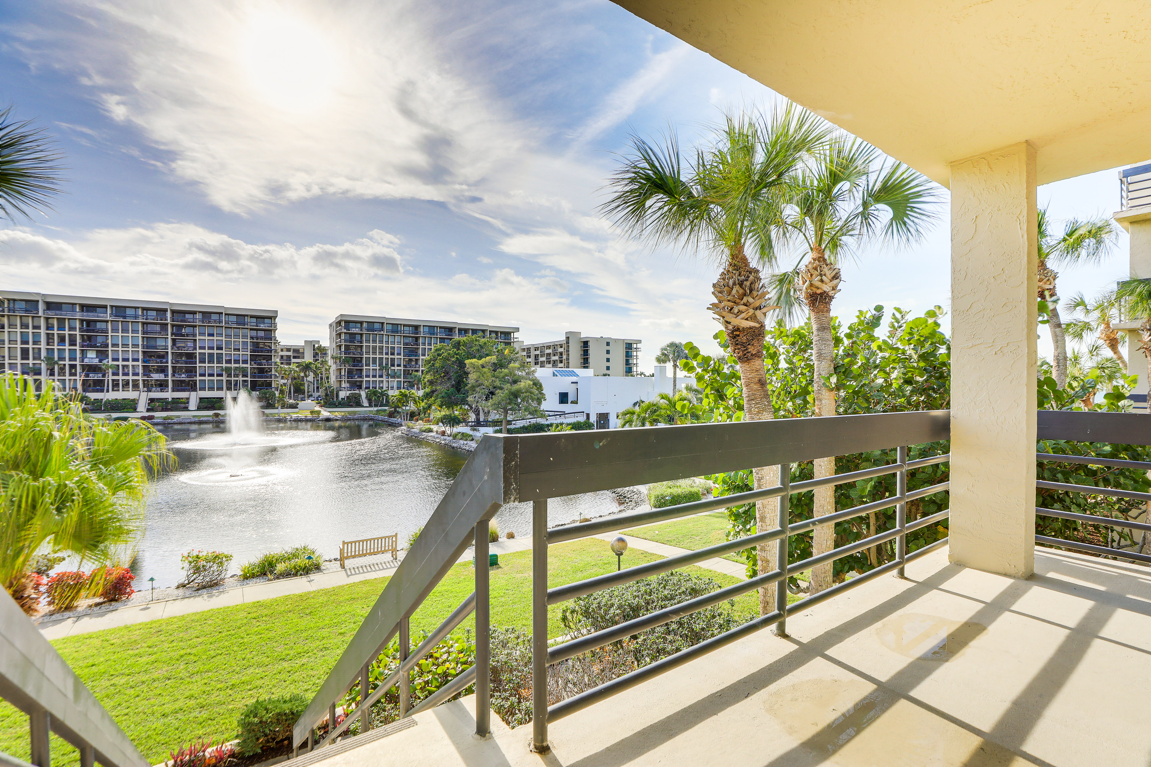 Property Image 2 - Luxury Longboat Key Condo - Walk to Beach Access!