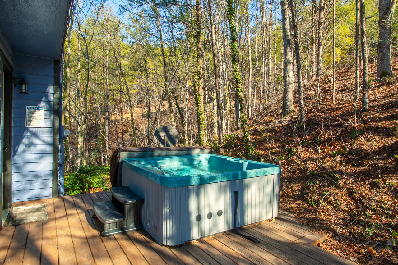 Property Image 1 - Eagle Sunset -View+HotTub+FirePlace+AirHockey!