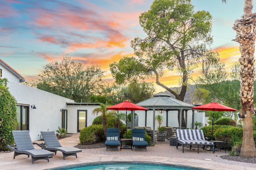 Mature desert foliage, including citrus and olives and amazing sunset & mountain views