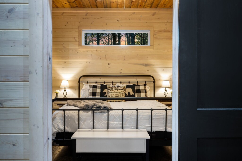 Master king bed downstairs